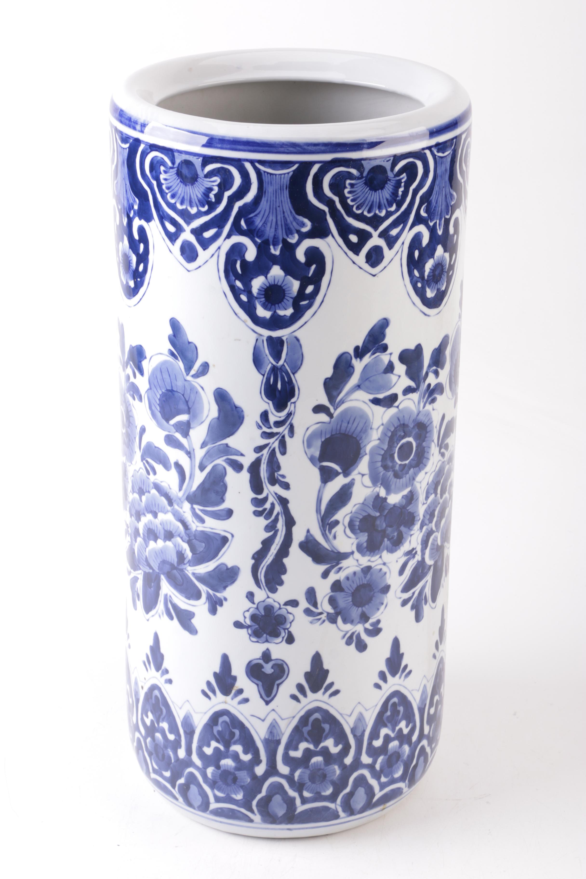 Centrum Chinese Blue and White Ceramic Umbrella Stand