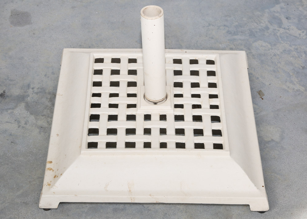 Pottery Barn Outdoor Umbrella and Martha Stewart Base