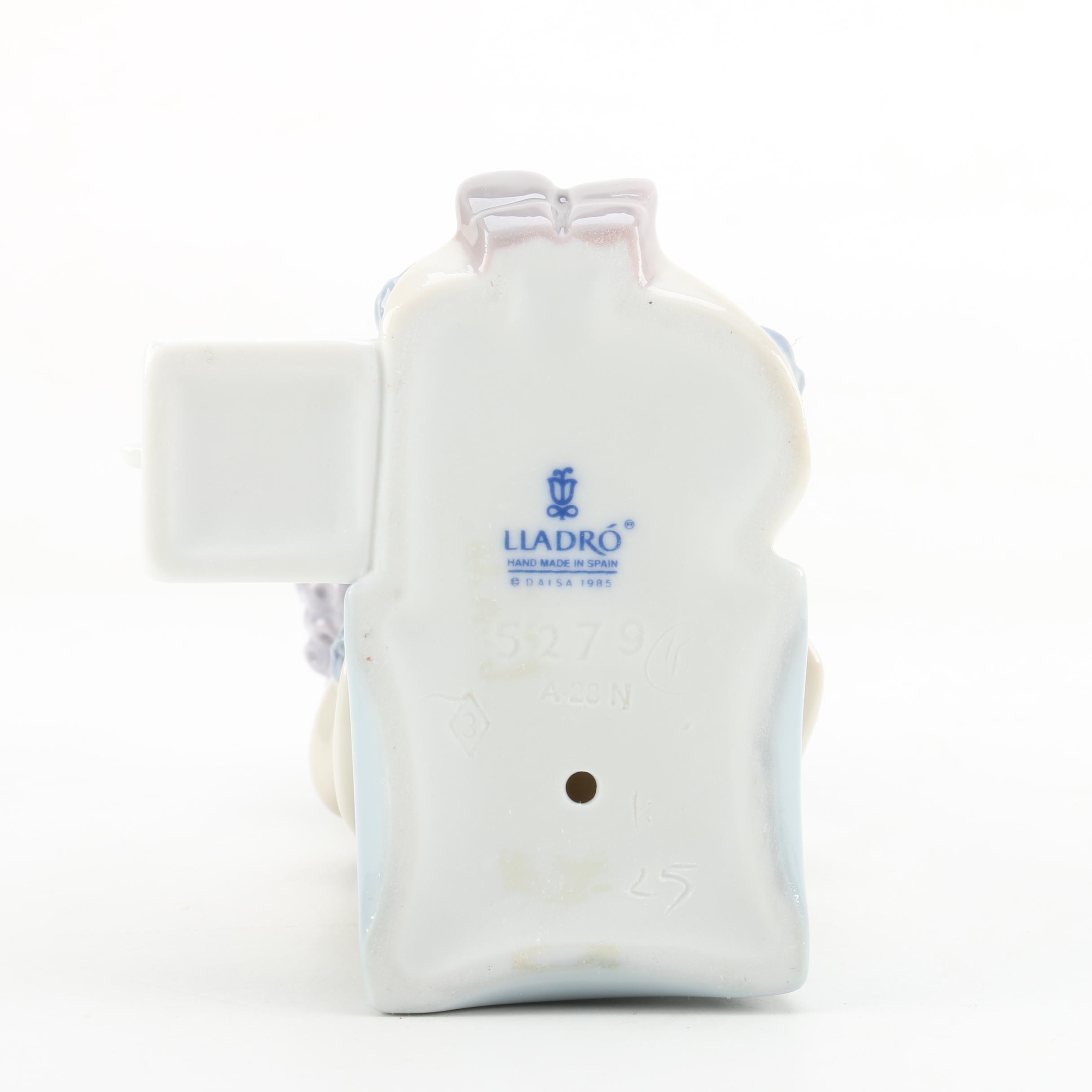 Lladro "Pierrot With Concertina" Porcelain Clown Figurine