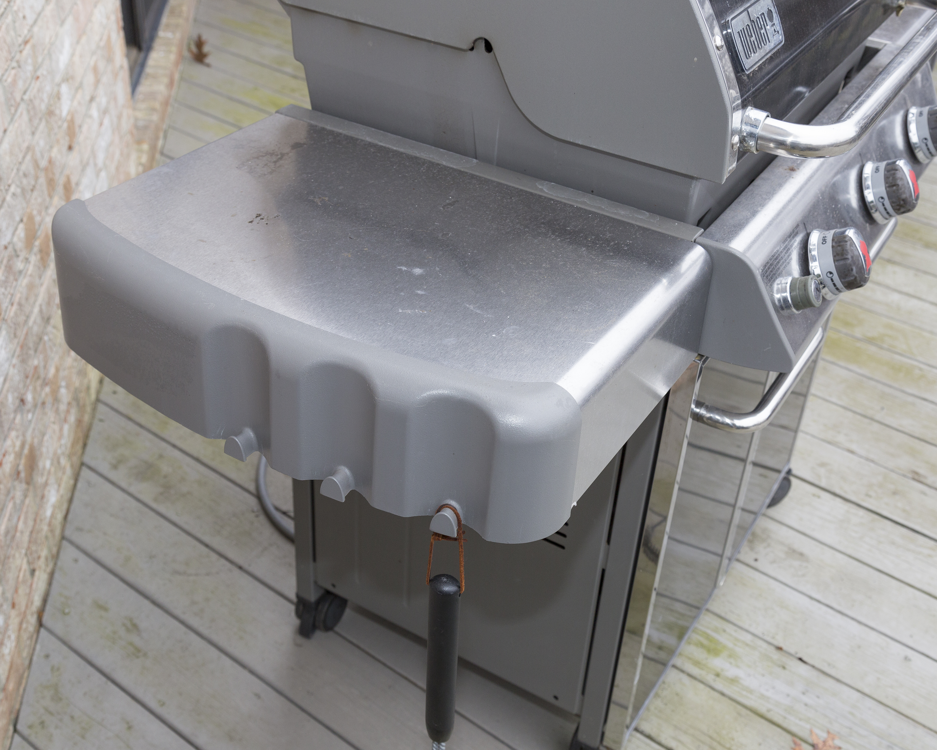 Weber Genesis E-330 Gas Grill in Black