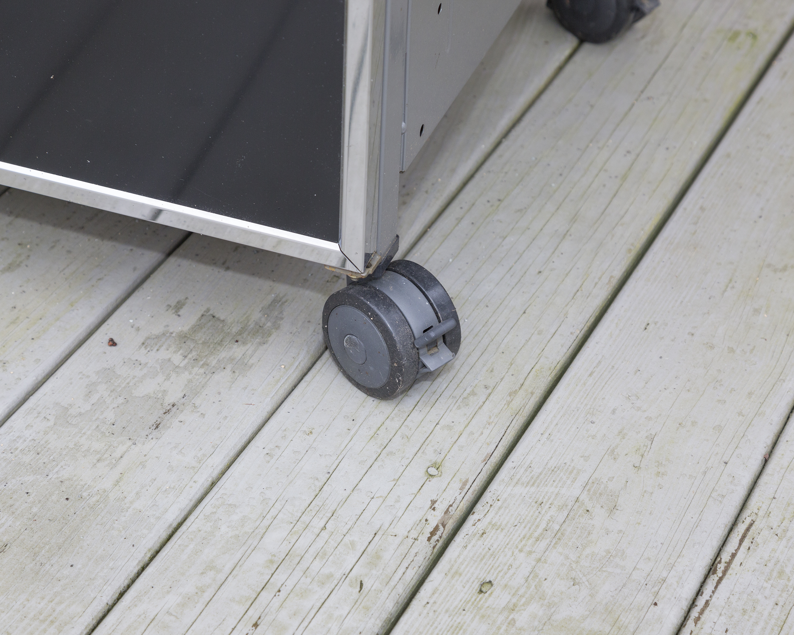 Weber Genesis E-330 Gas Grill in Black