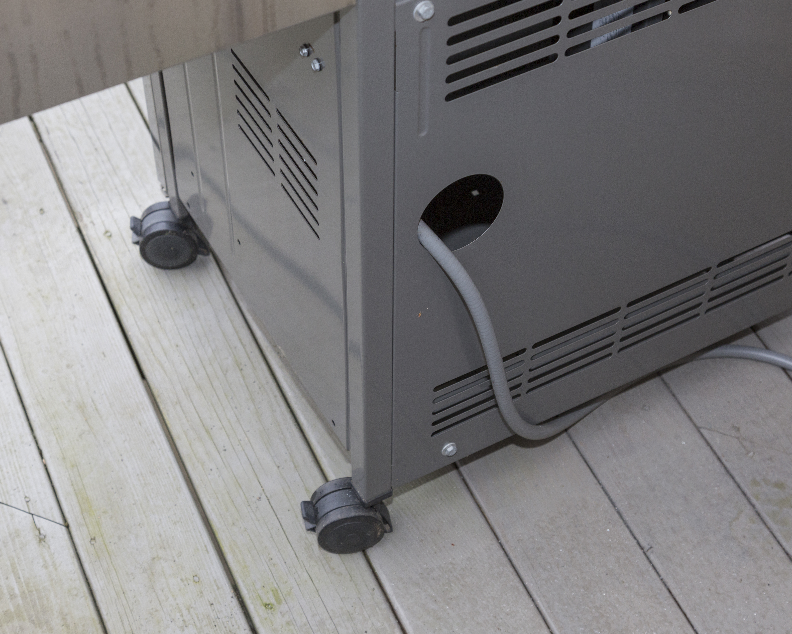 Weber Genesis E-330 Gas Grill in Black