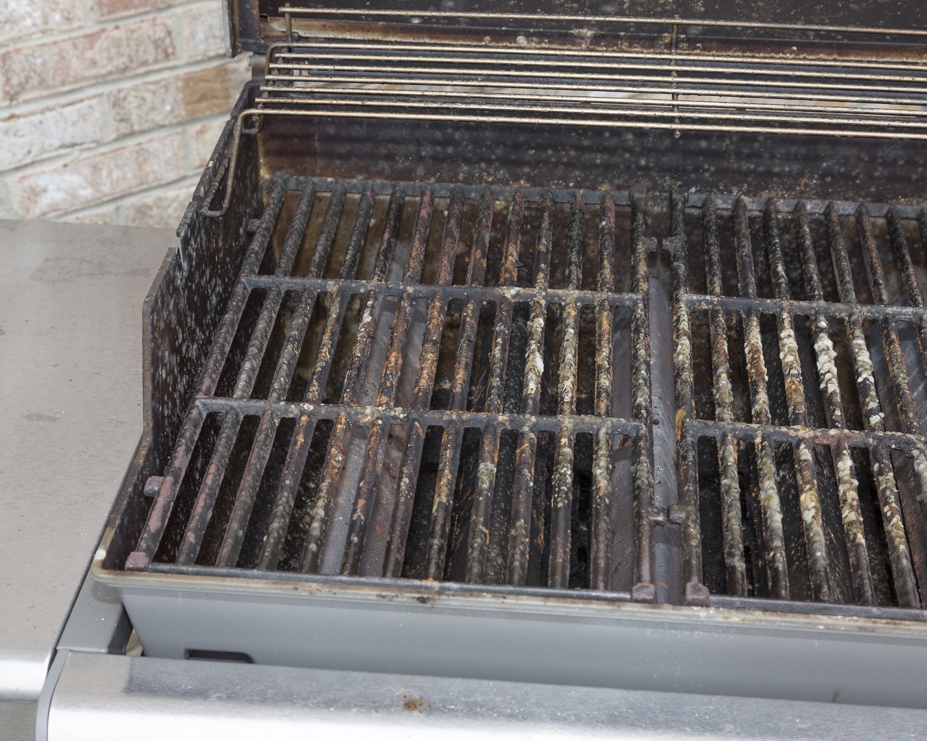 Weber Genesis E-330 Gas Grill in Black