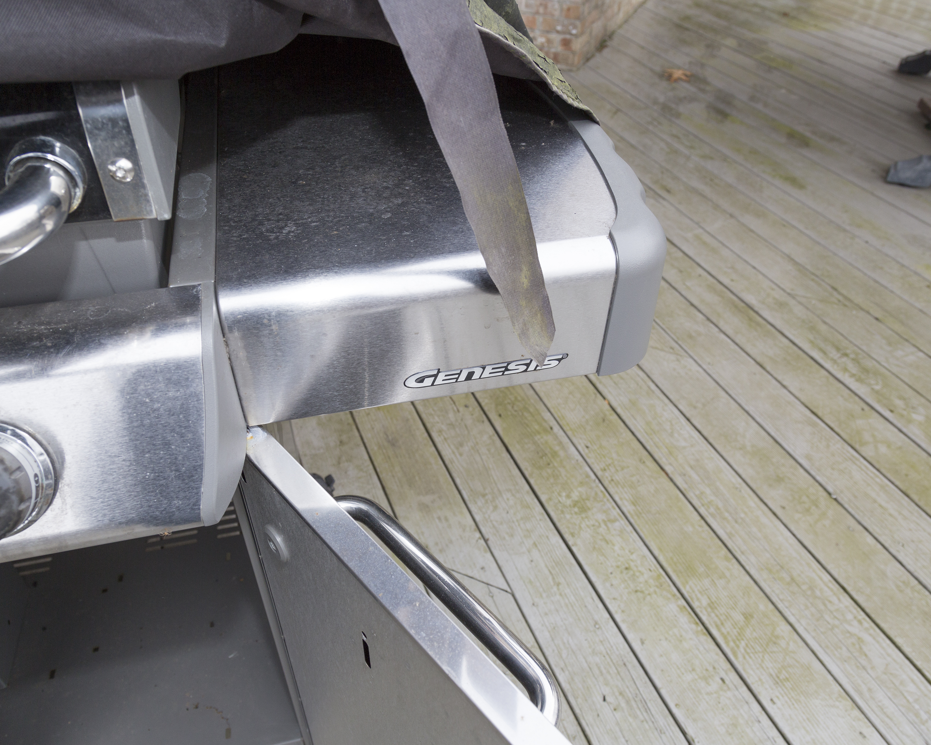 Weber Genesis E-330 Gas Grill in Black