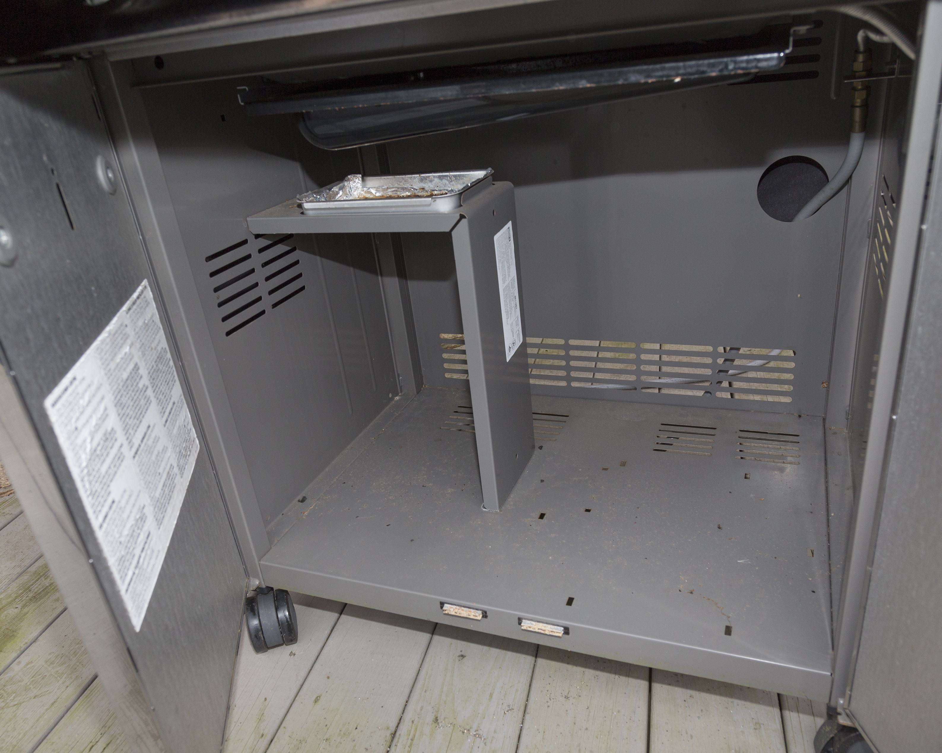 Weber Genesis E-330 Gas Grill in Black