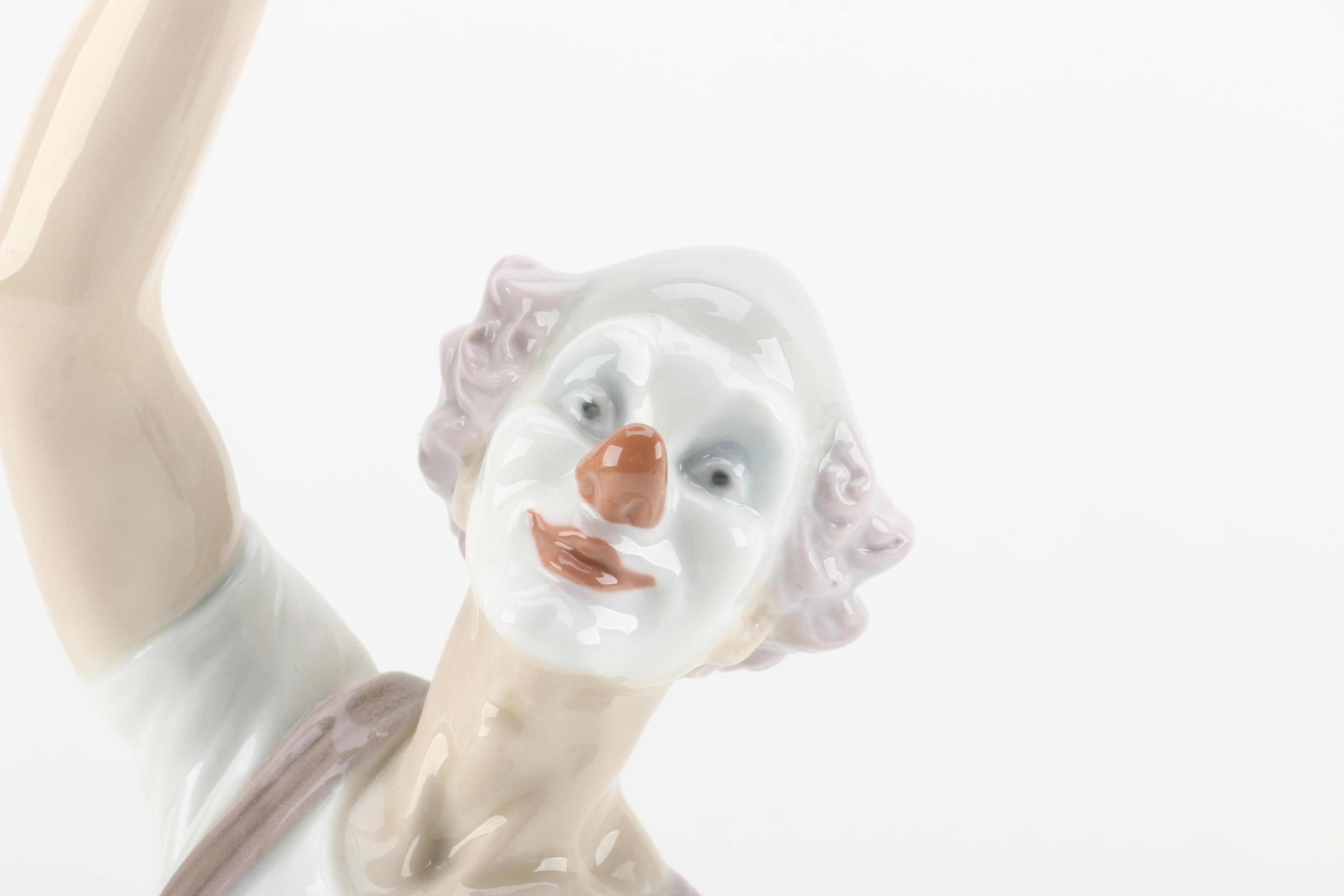 Lladro "Hats Off To Fun" Clown Figurine