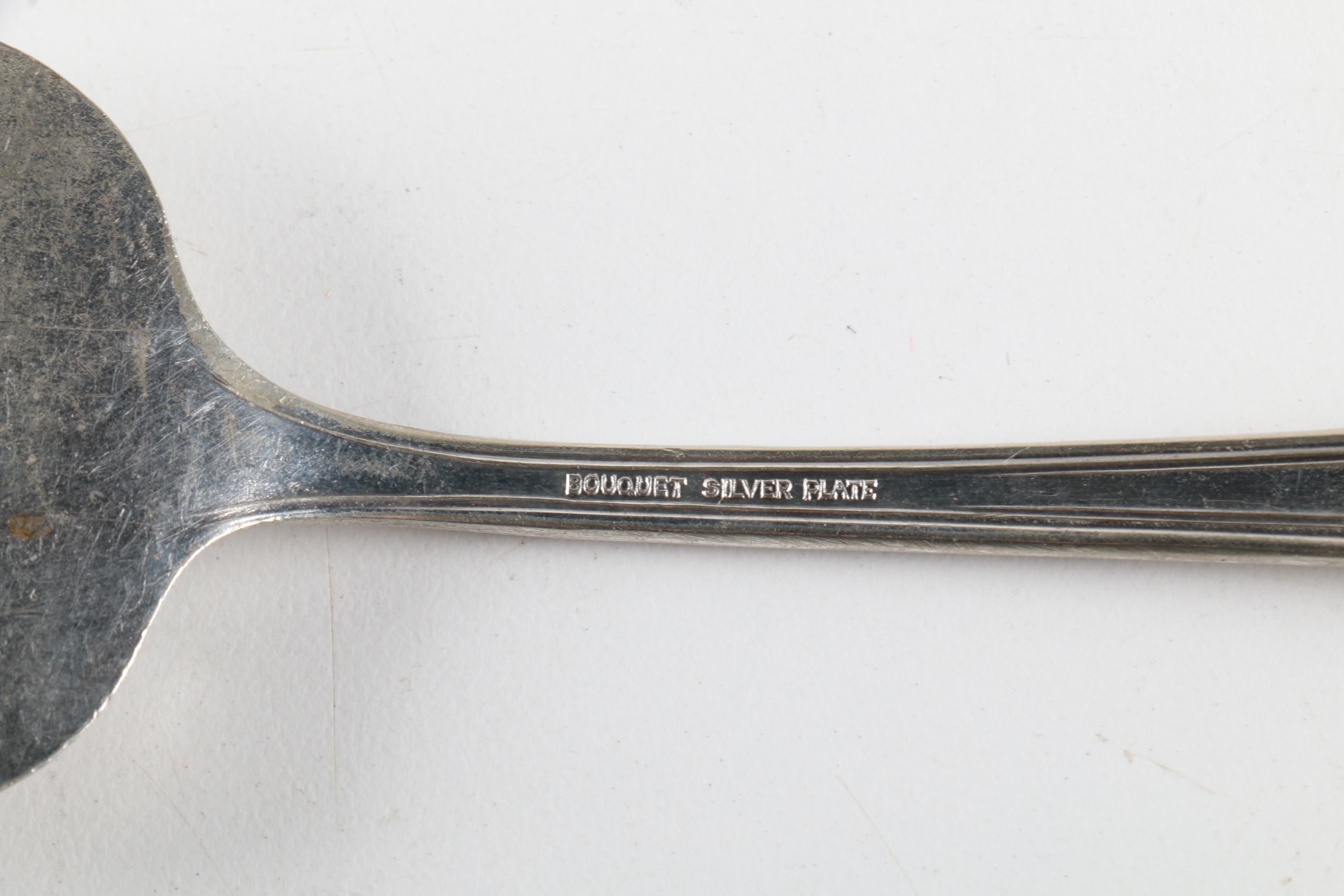 1847 Rogers Bros. "Heritage" Silver-Plated Flatware Set