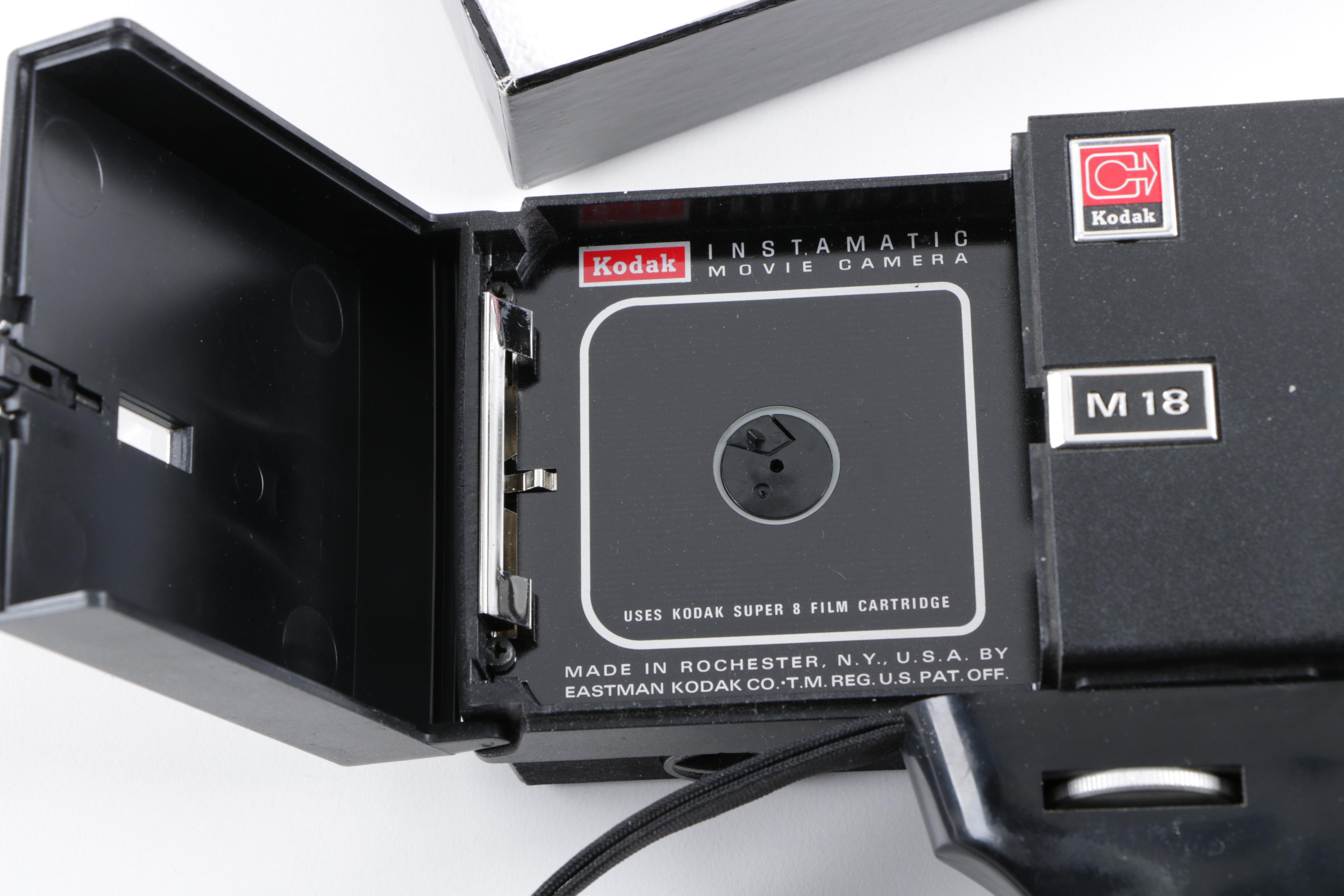 Kodak Instamatic M18 Video Camera with Model 2 Movie Light