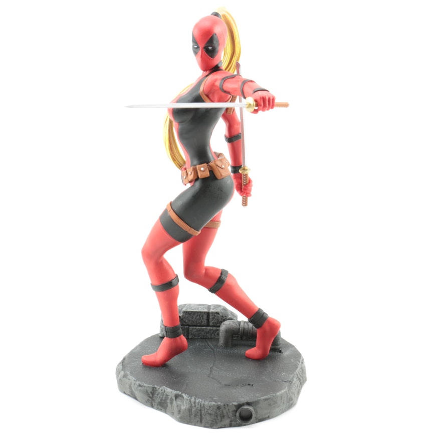 Marvel "Lady Deadpool" Figure