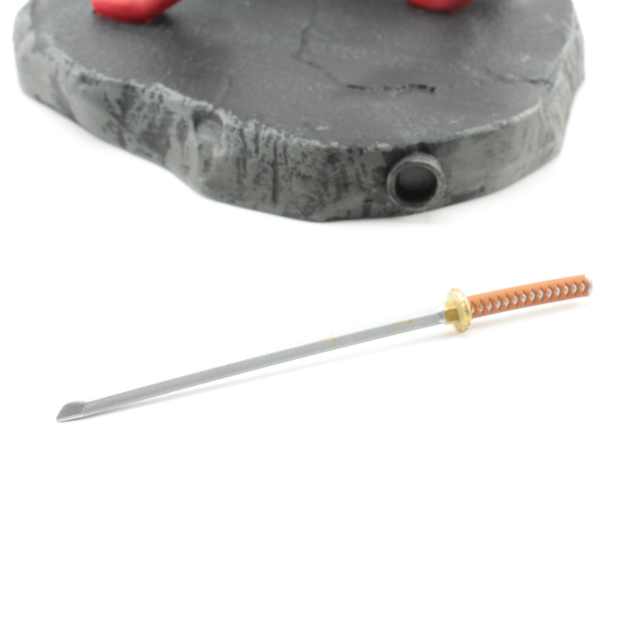 Marvel "Lady Deadpool" Figure