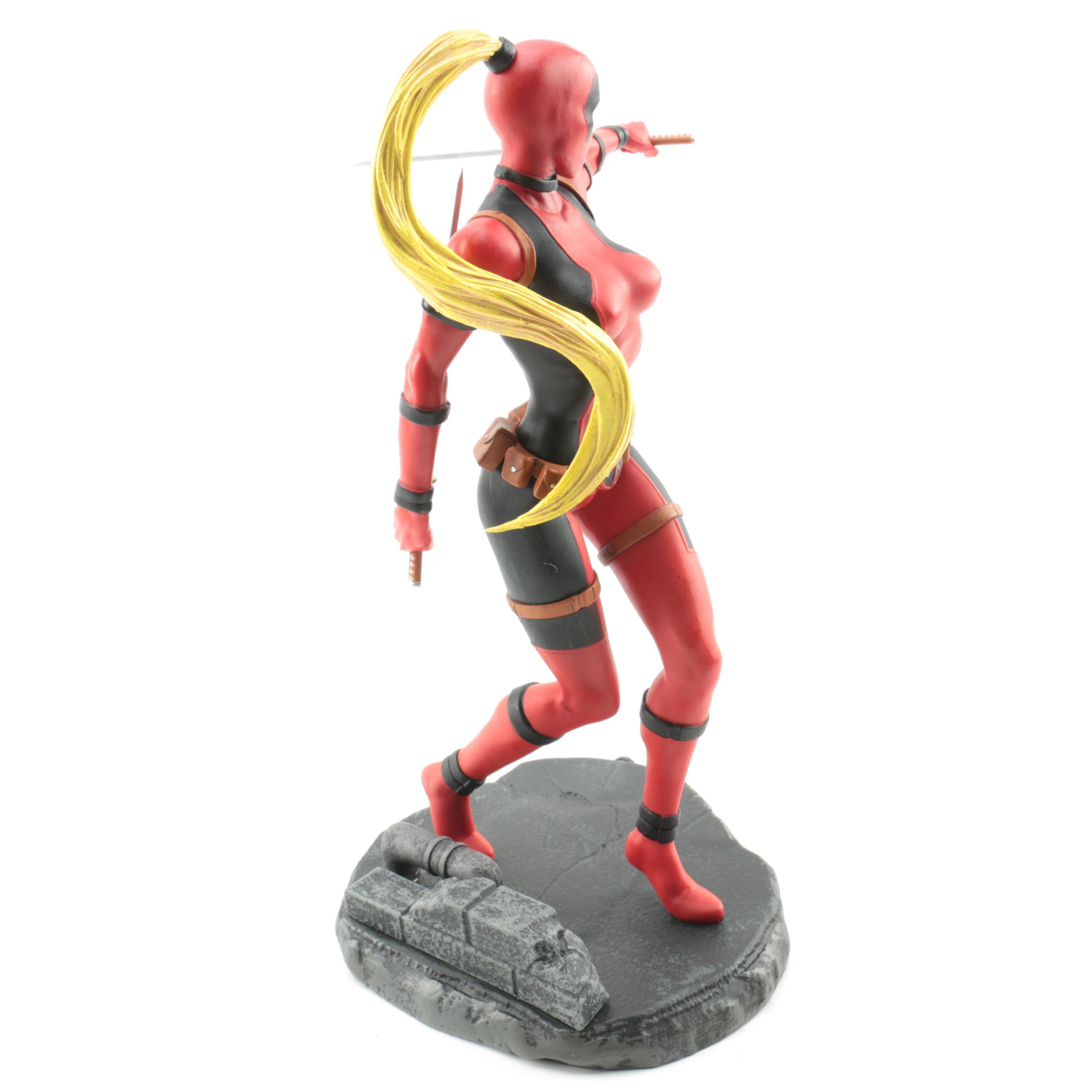 Marvel "Lady Deadpool" Figure