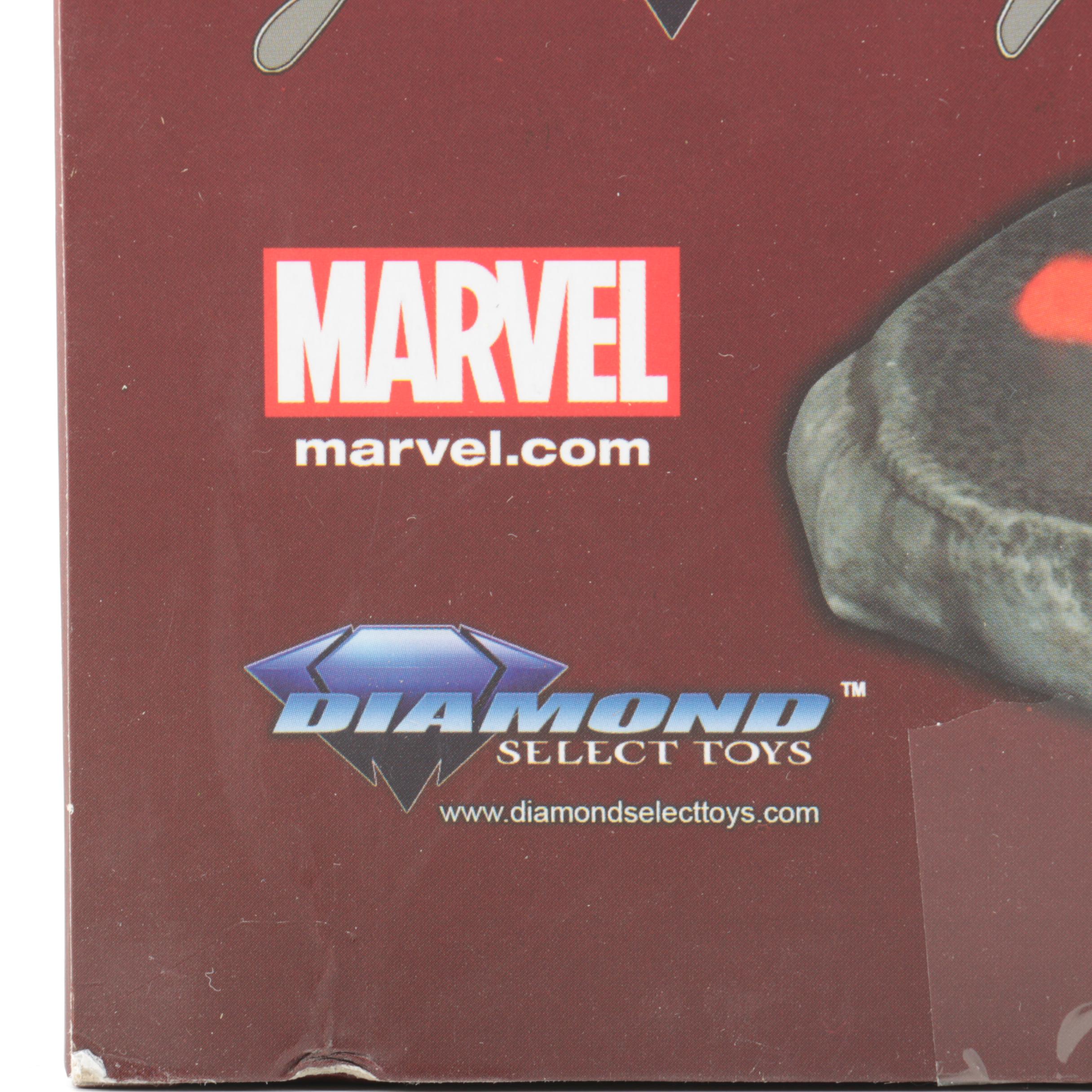 Marvel "Lady Deadpool" Figure