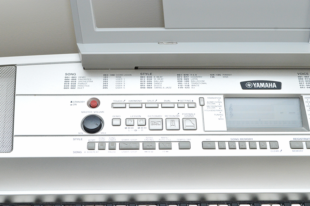 Yamaha DGX-500 Portable Grand Electric Keyboard