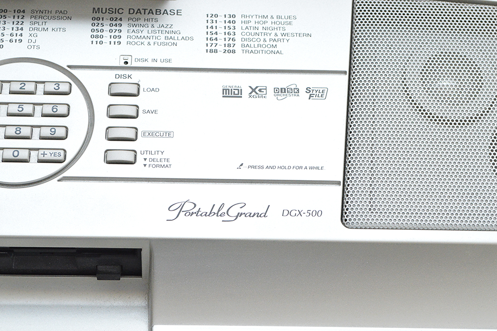 Yamaha DGX-500 Portable Grand Electric Keyboard