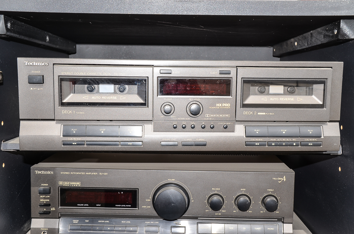 Technics Home Stereo System Equipment with Cabinet