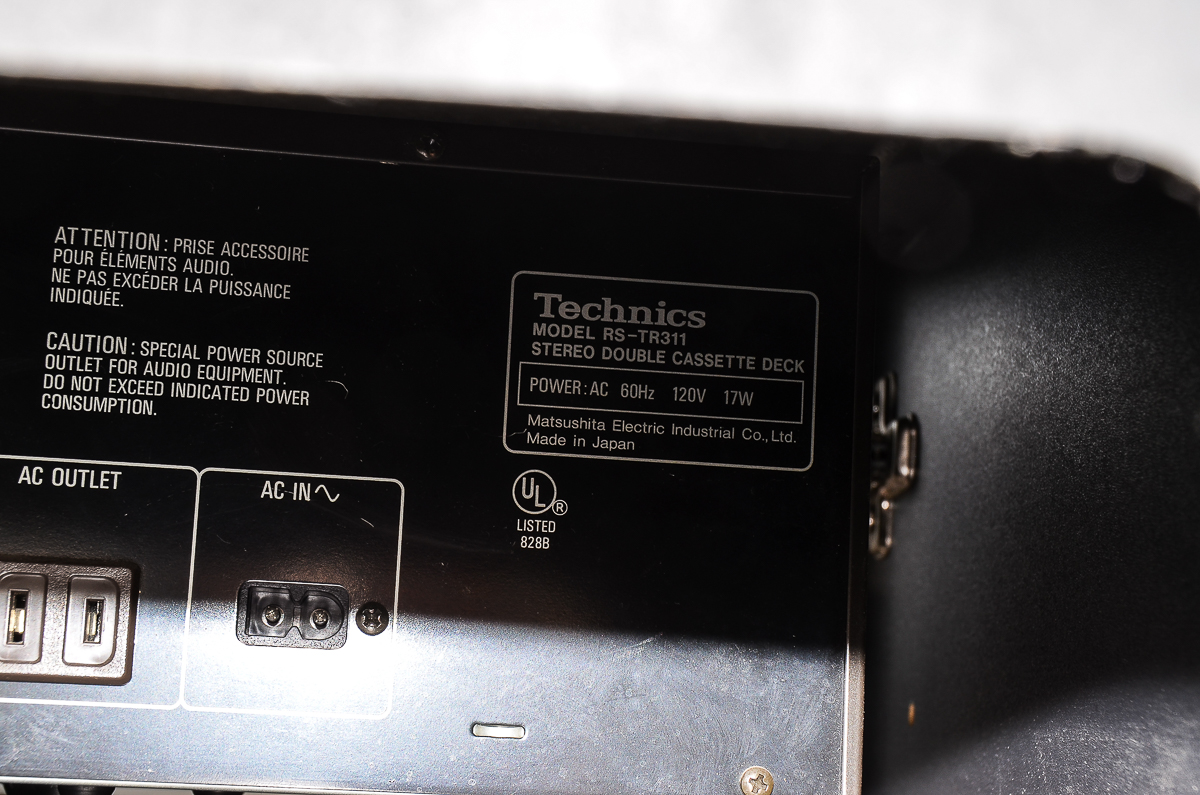 Technics Home Stereo System Equipment with Cabinet