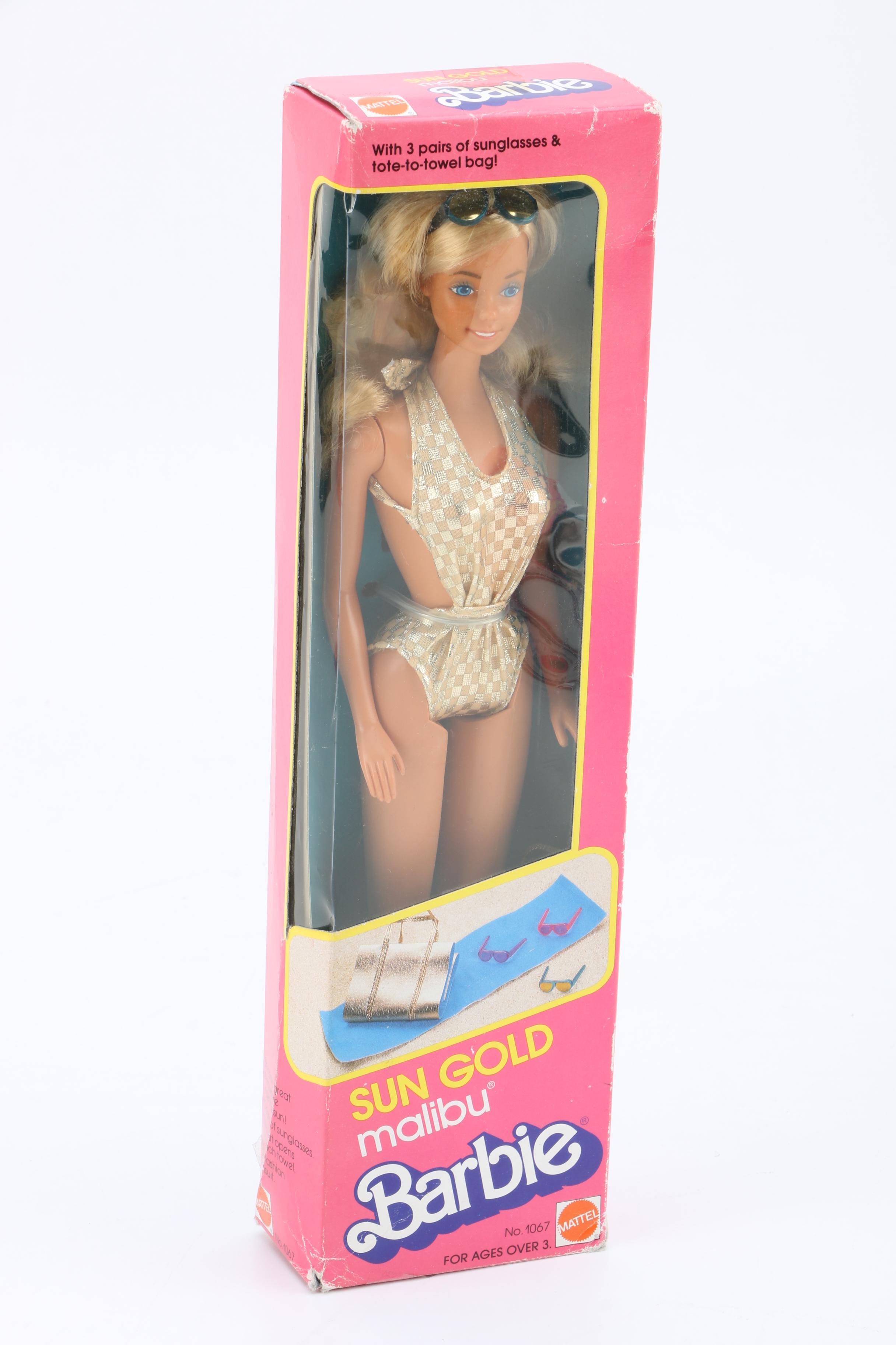 Barbie Doll Case and Barbie Dolls Including Sun Gold Malibu