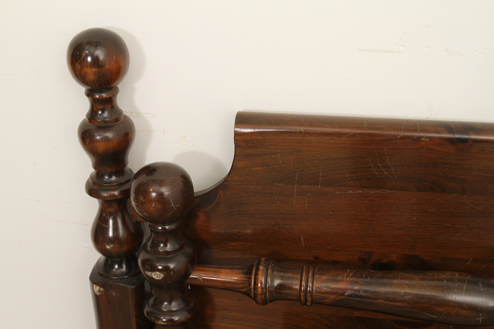 Federal Style Pine Queen Bed Frame by Bennington