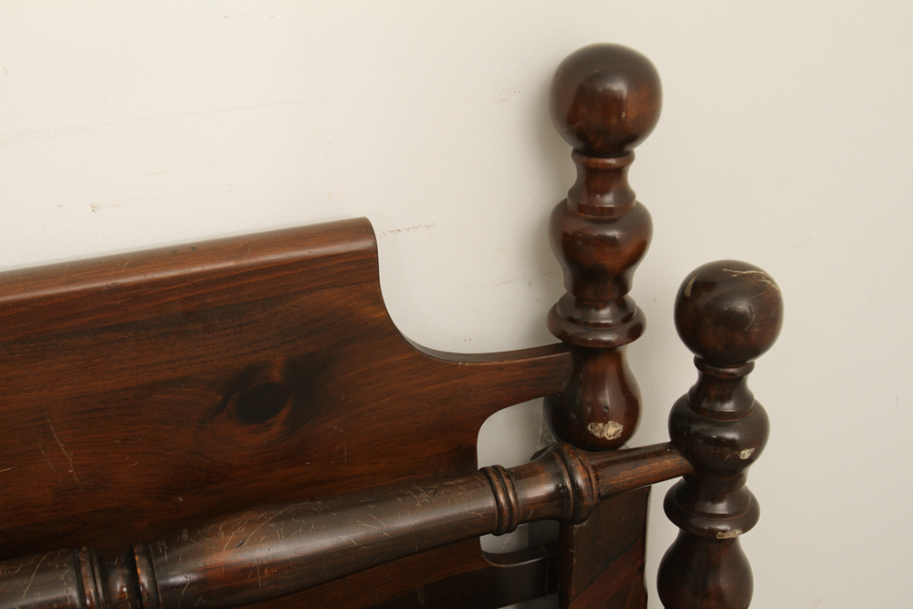 Federal Style Pine Queen Bed Frame by Bennington