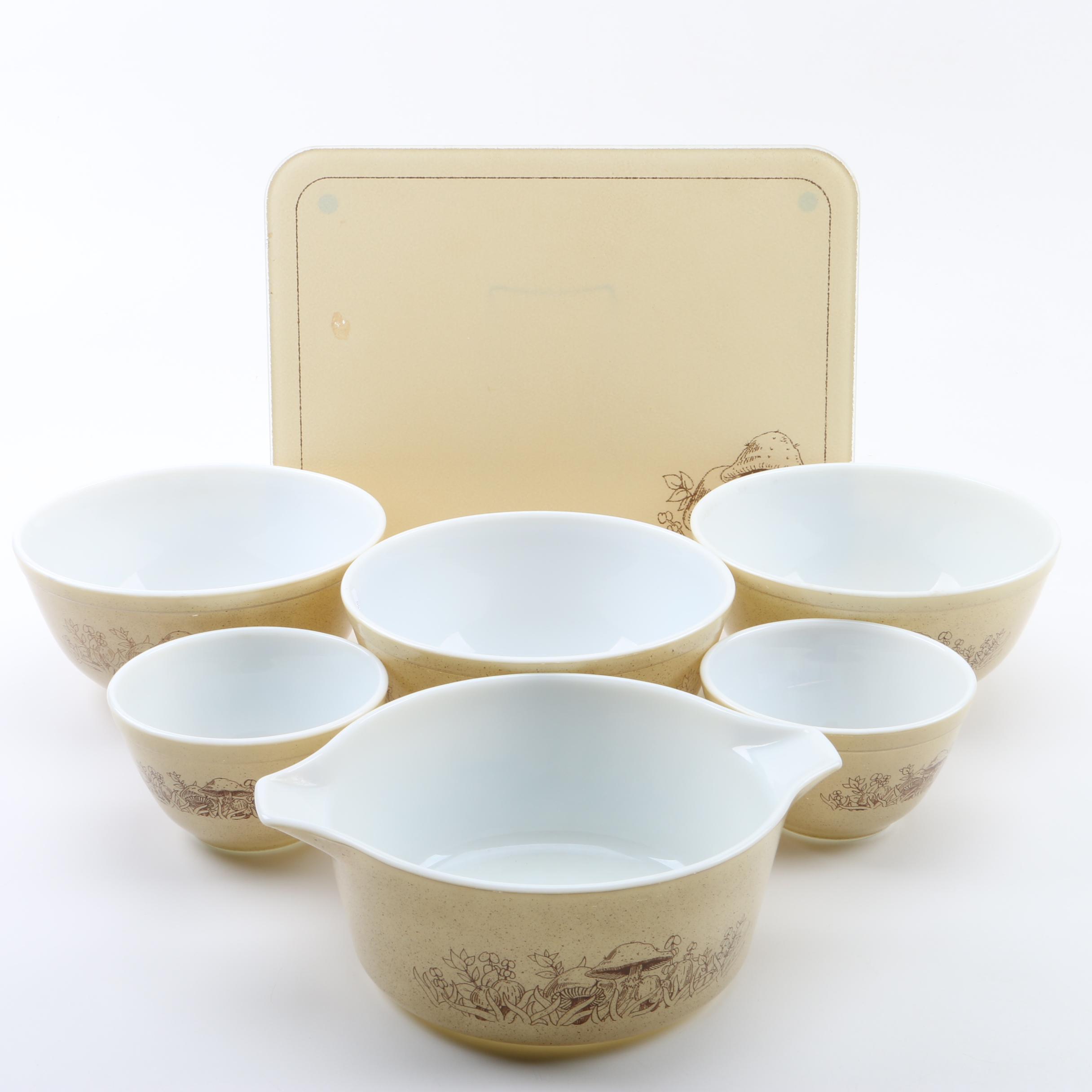 Vintage Pyrex "Forest Fancies" Bakeware Set