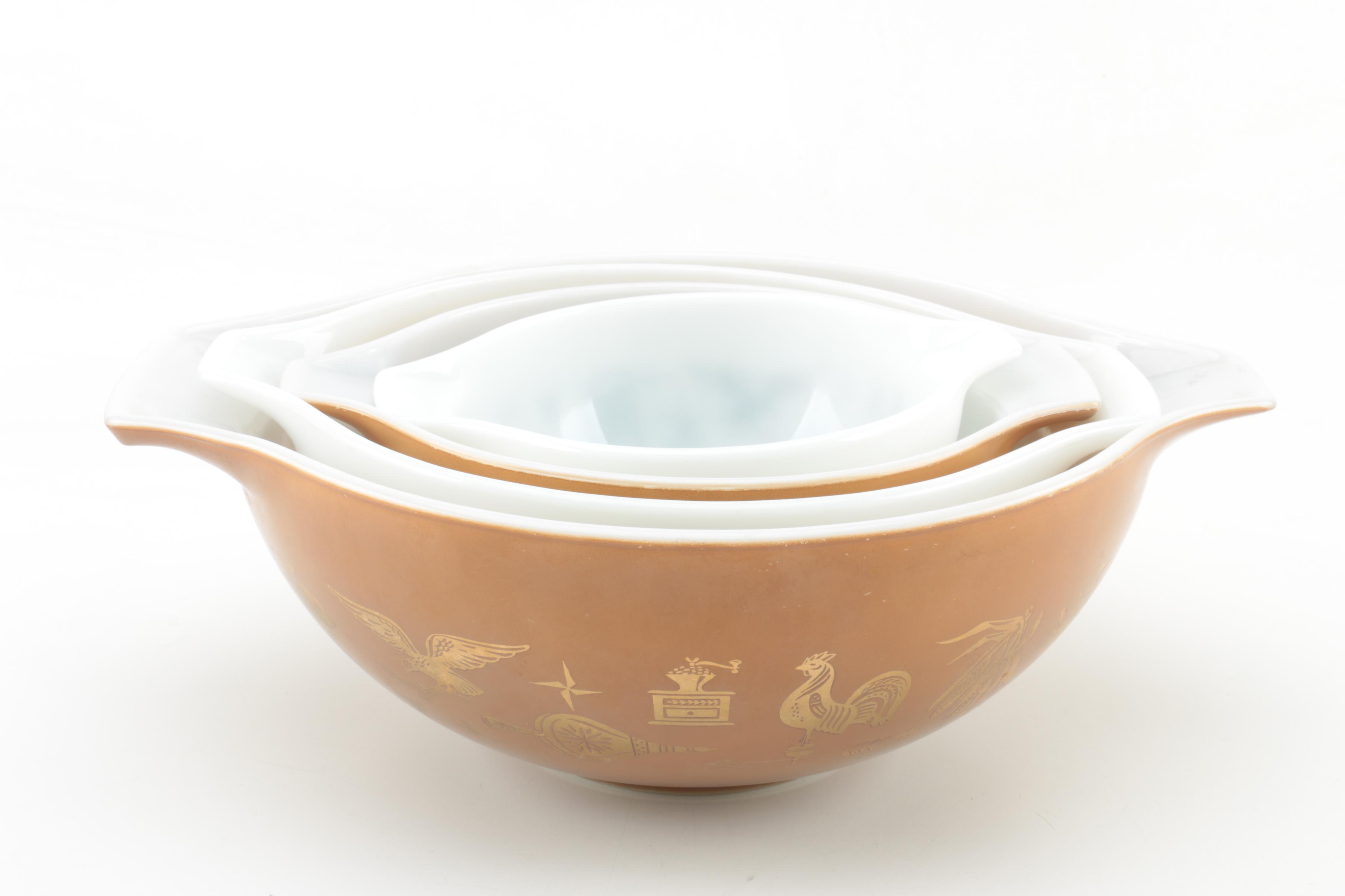 Vintage Pyrex "Americana" Glass Dish Set