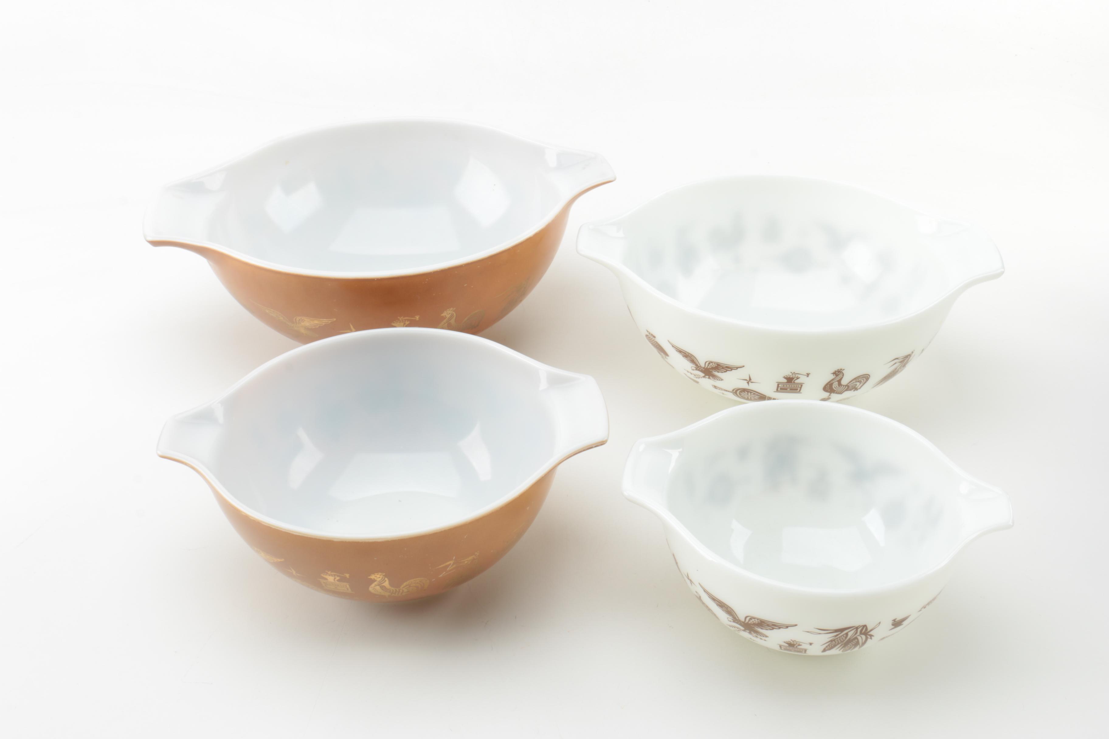 Vintage Pyrex "Americana" Glass Dish Set