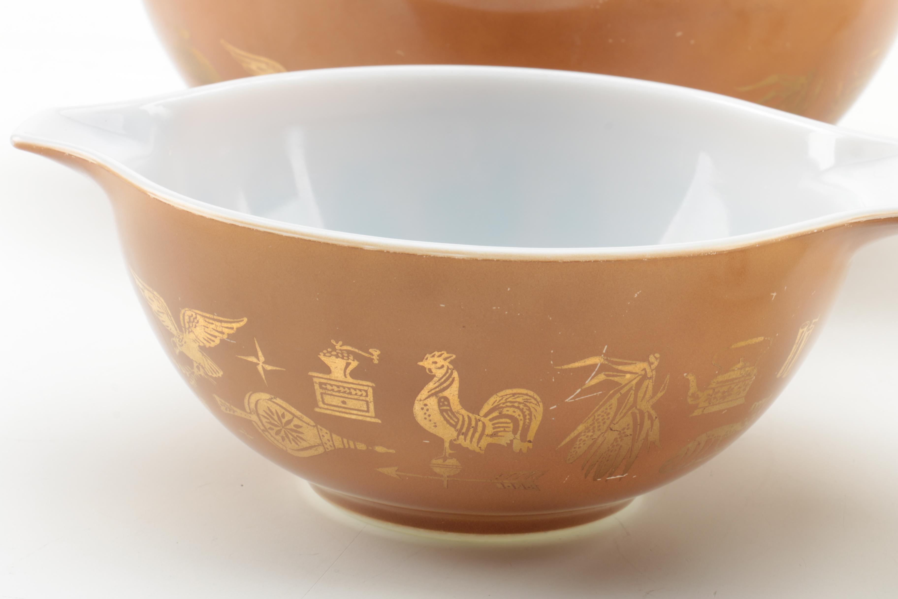 Vintage Pyrex "Americana" Glass Dish Set