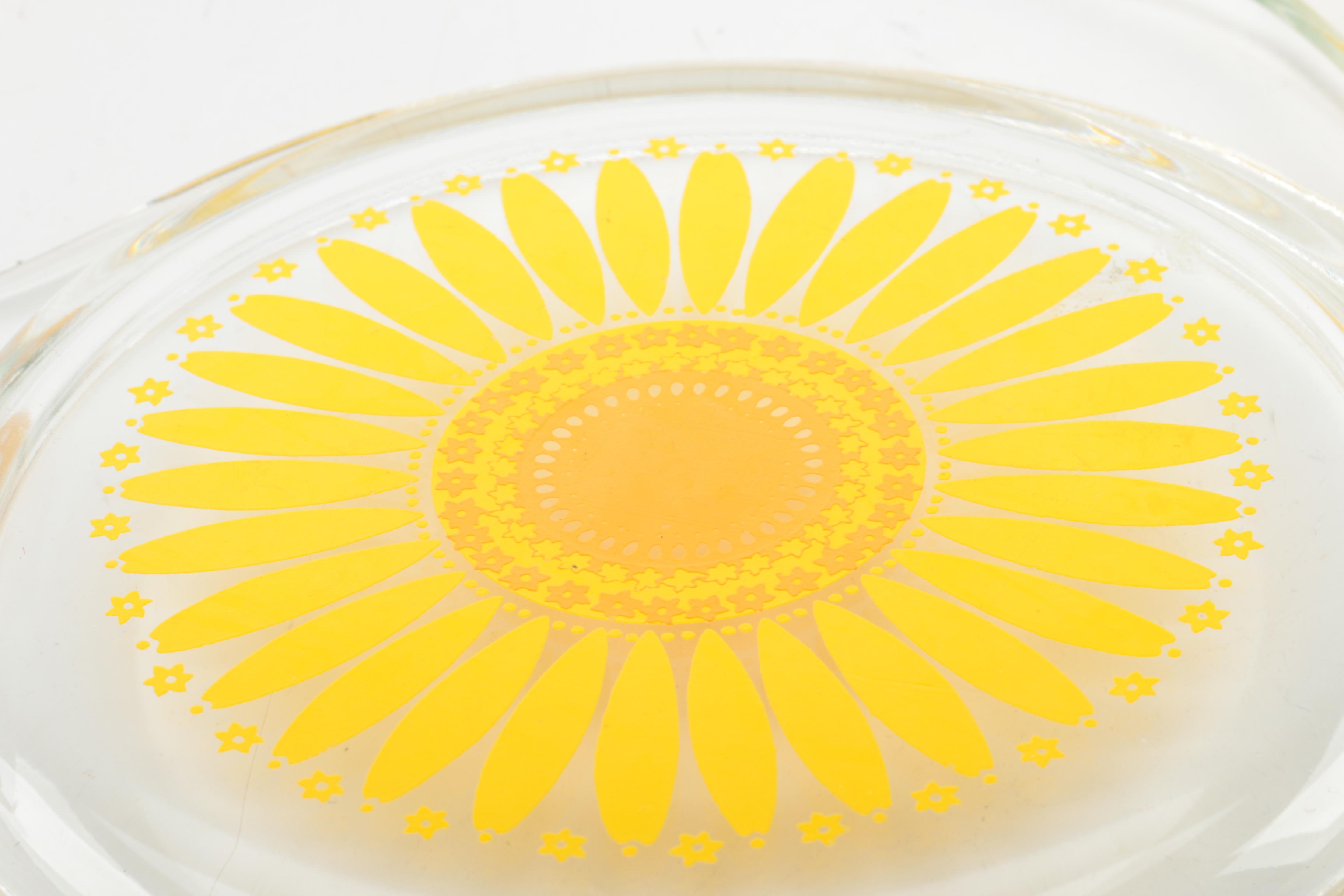 Pyrex "Primary Colors" Cinderella Mixing Bowls and Pyrex Bakeware