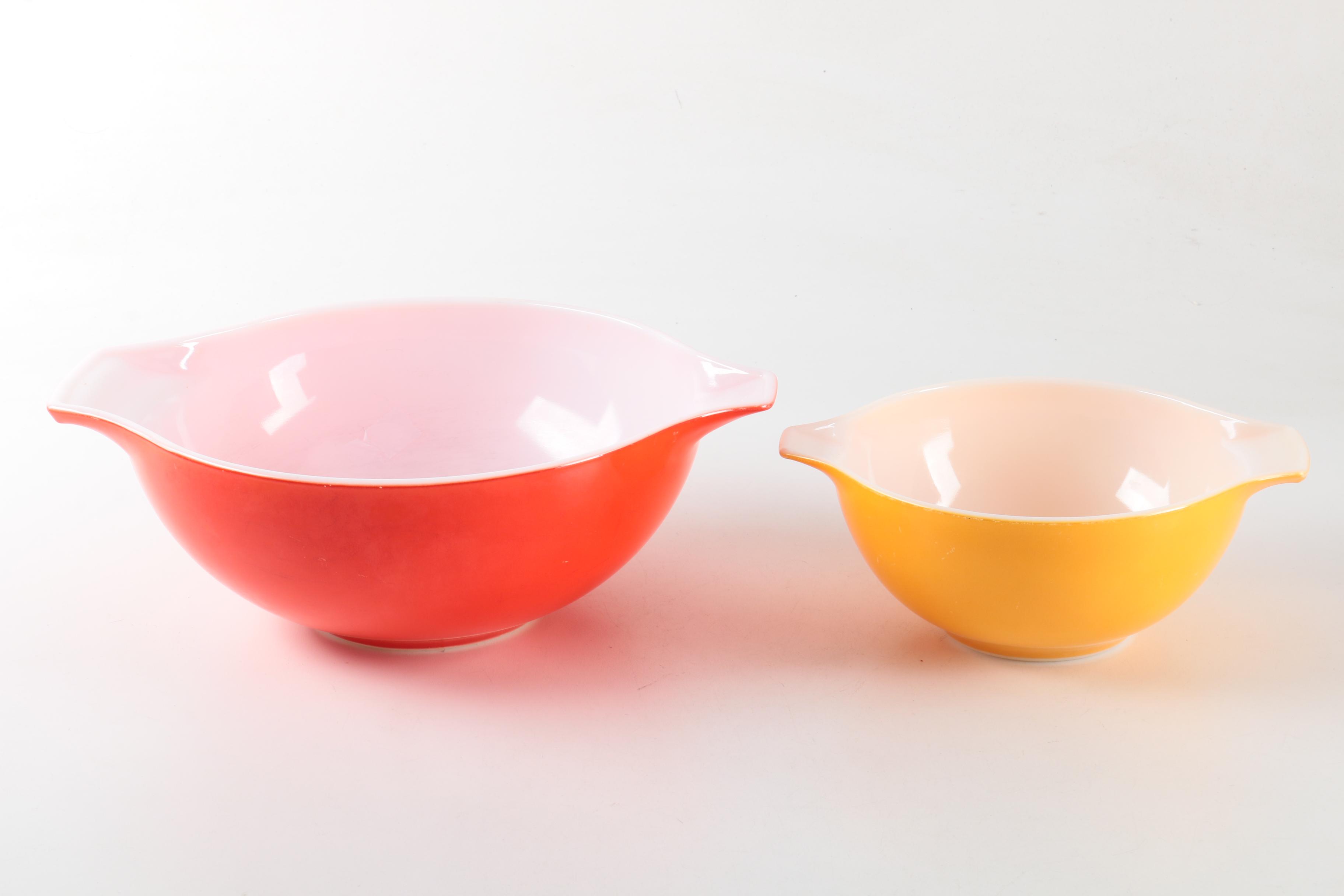 Pyrex "Primary Colors" Mixing Bowls and Refrigerator Dishes 1945-49