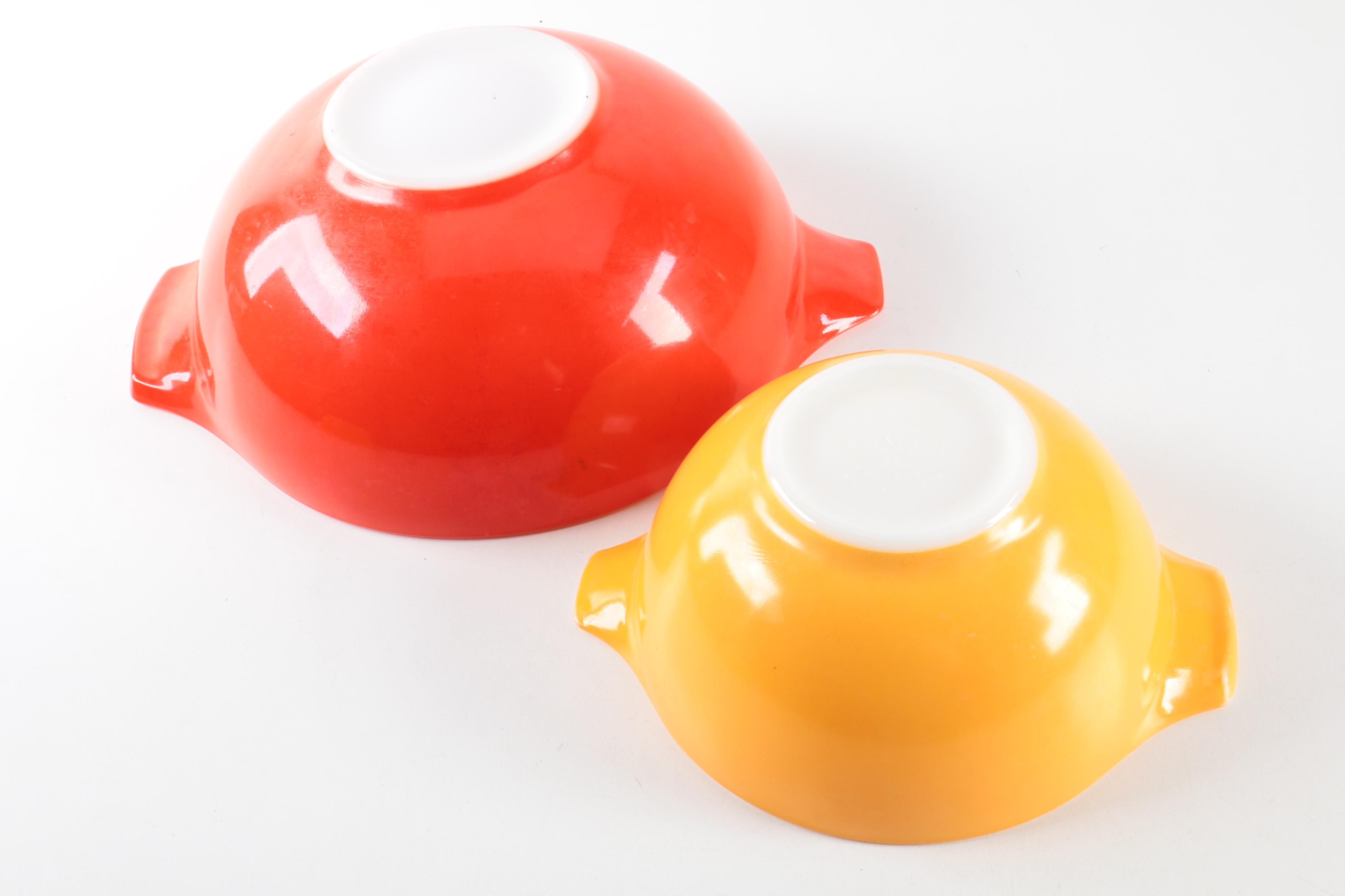 Pyrex "Primary Colors" Mixing Bowls and Refrigerator Dishes 1945-49