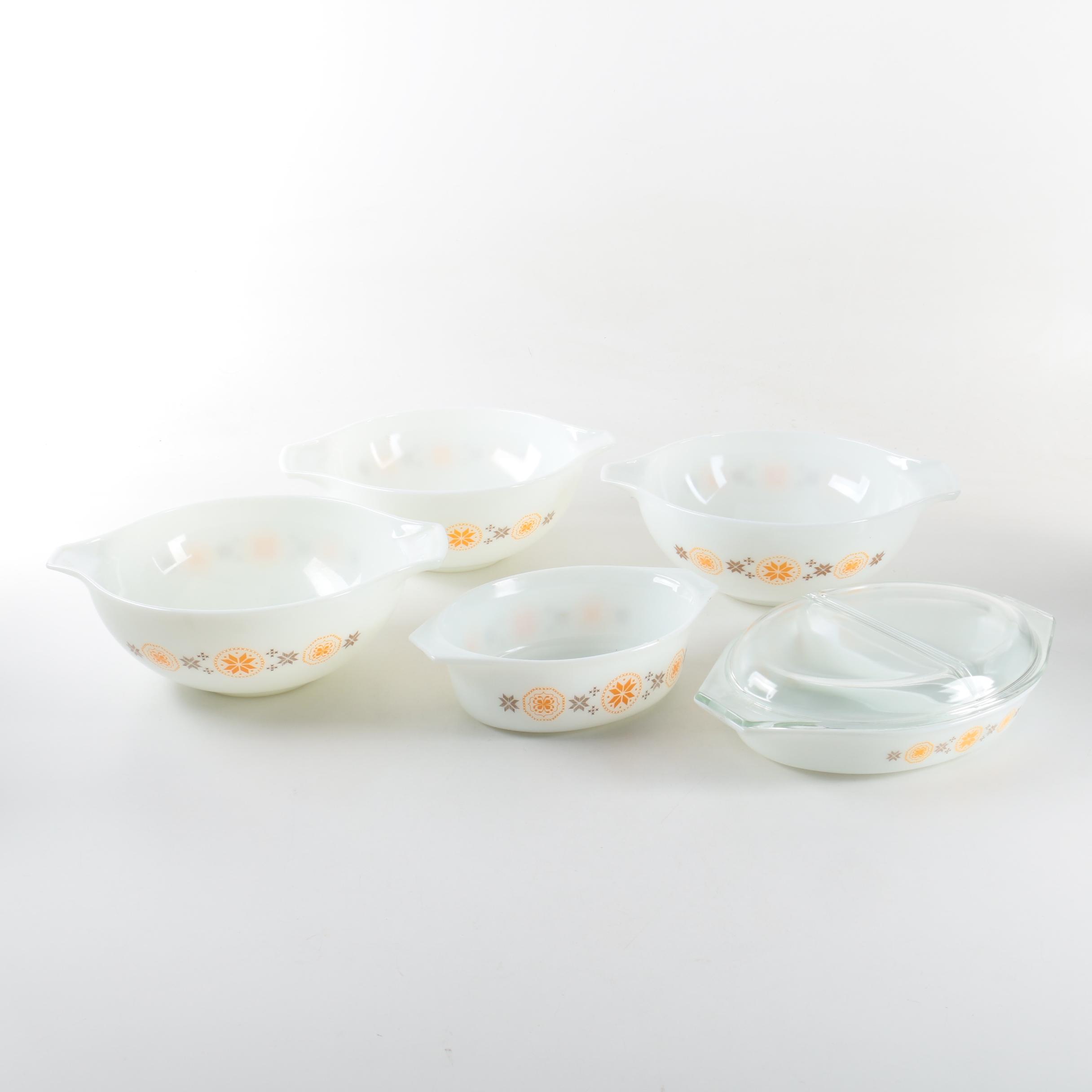 Pyrex "Town and Country" Mixing Bowls and Baking Dishes 1963-67