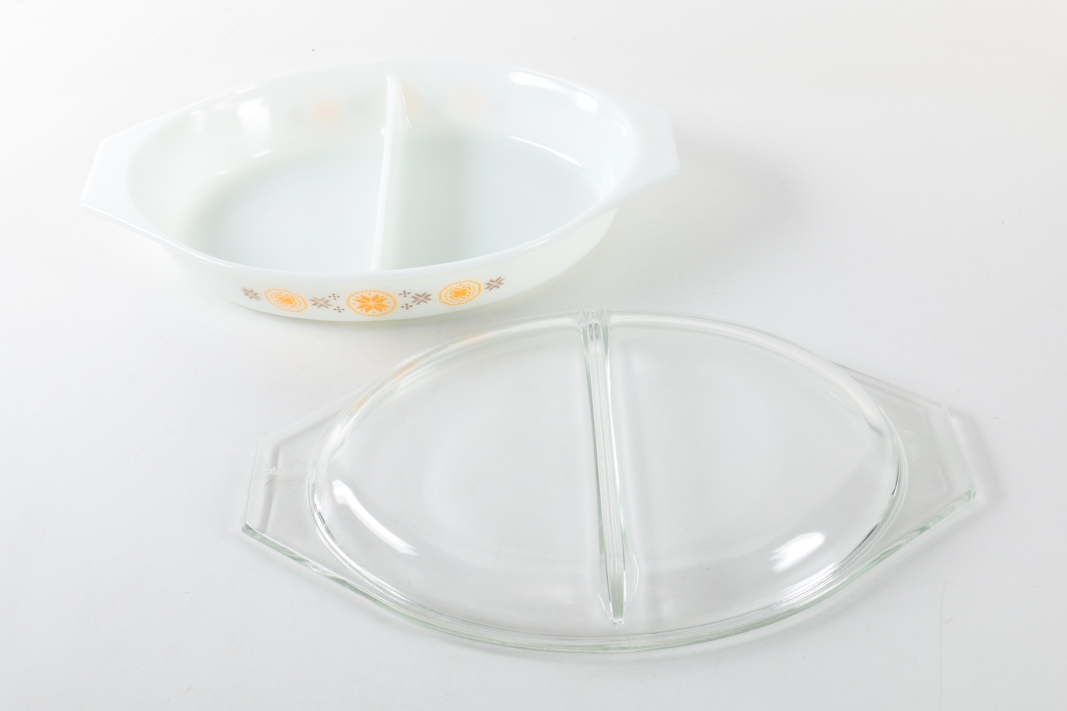 Pyrex "Town and Country" Mixing Bowls and Baking Dishes 1963-67