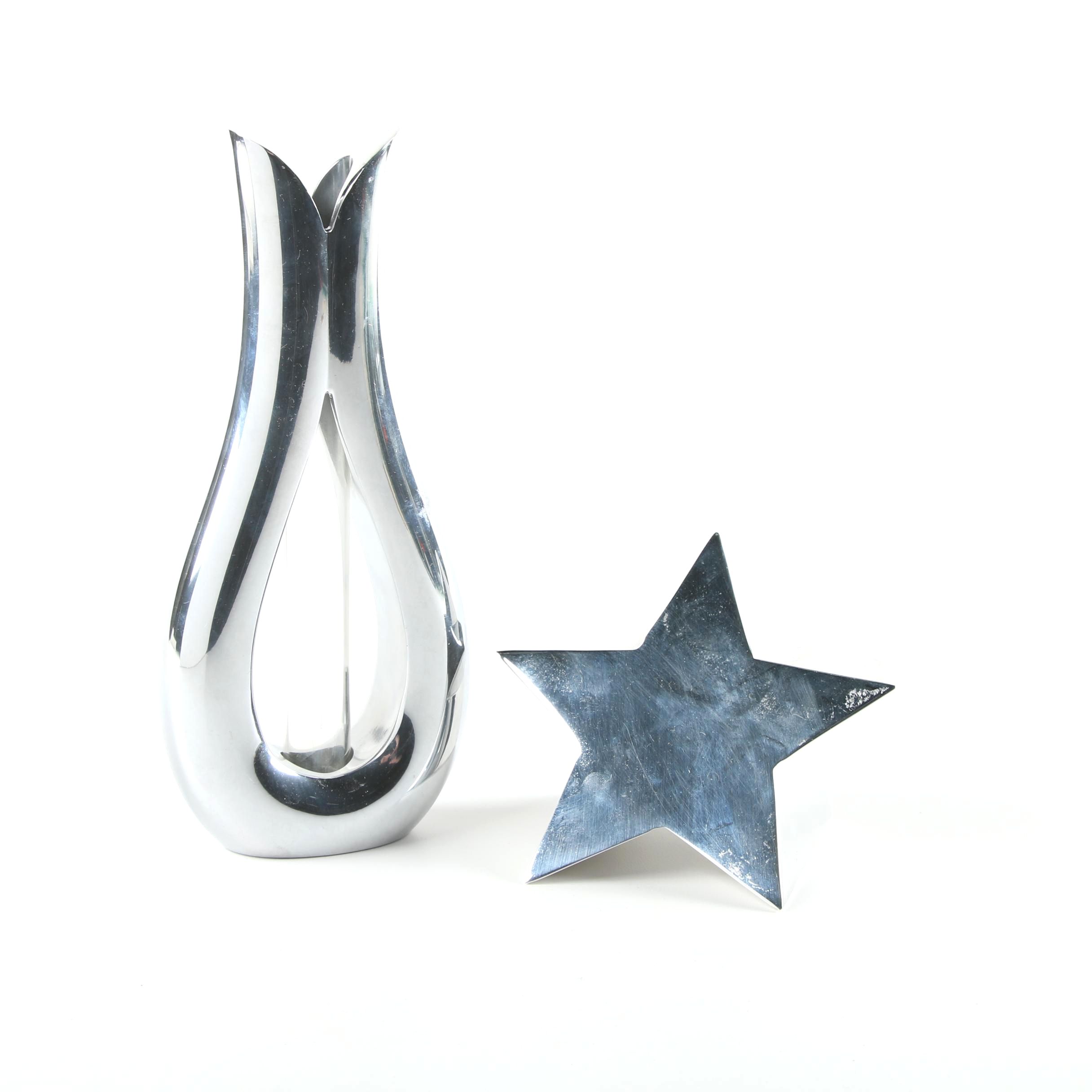 Nambé Aluminum Alloy Bud Vase With a Star Paperweight