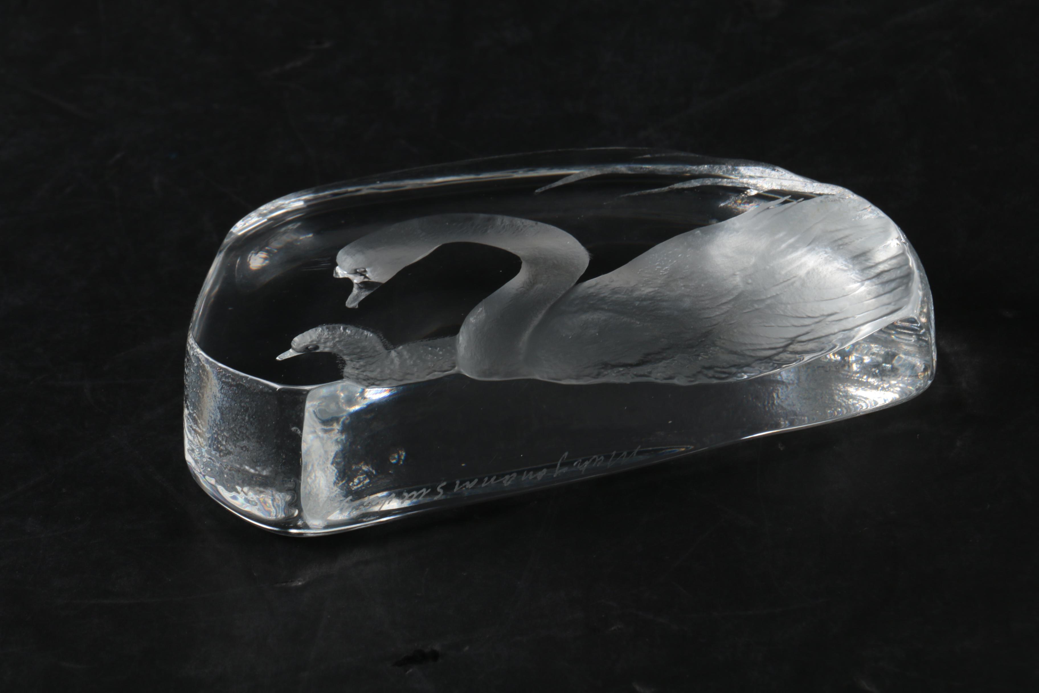 Mats Jonasson Etched Crystal Swan Paperweight
