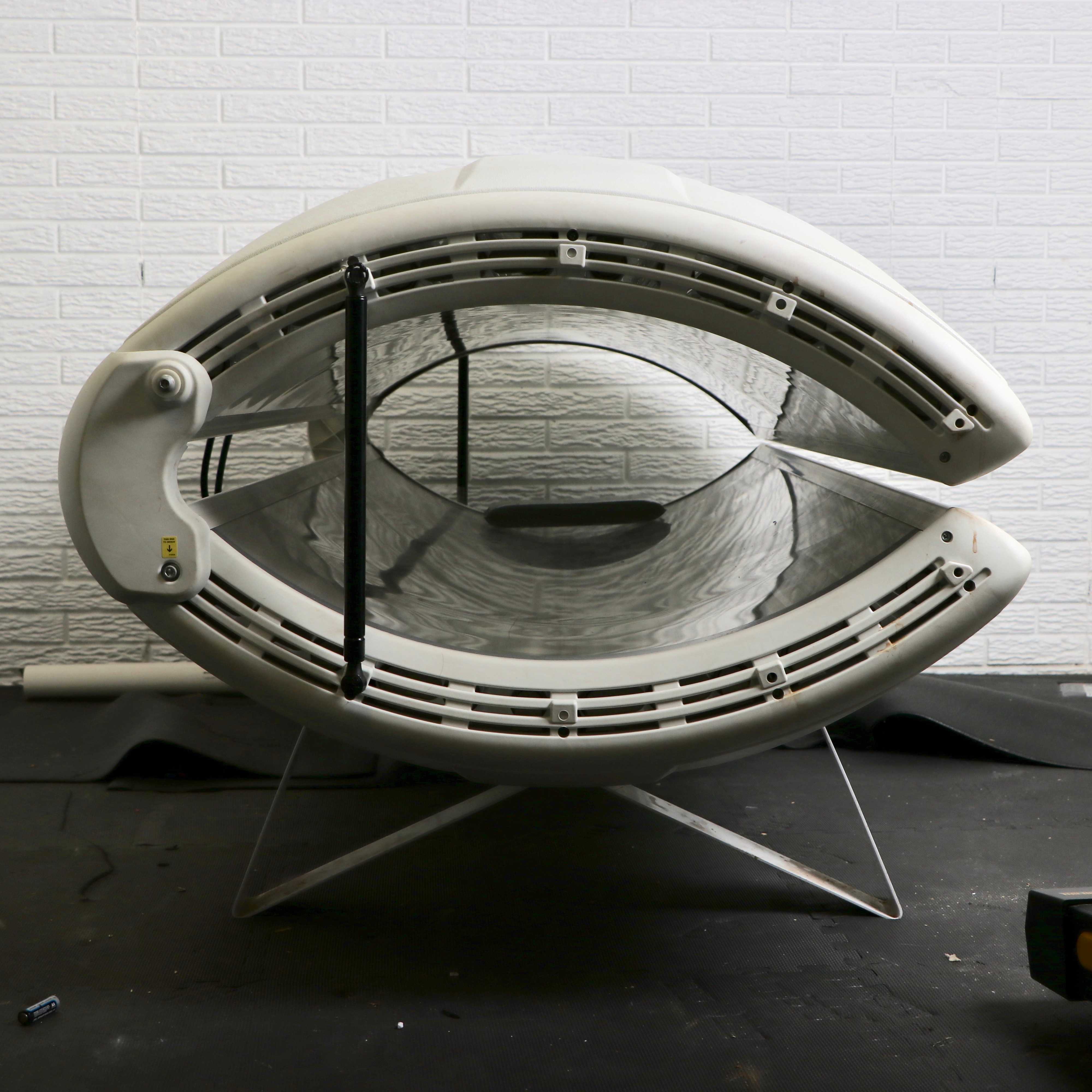 SunQuest Pro 24RS Tanning Bed by Wolff System