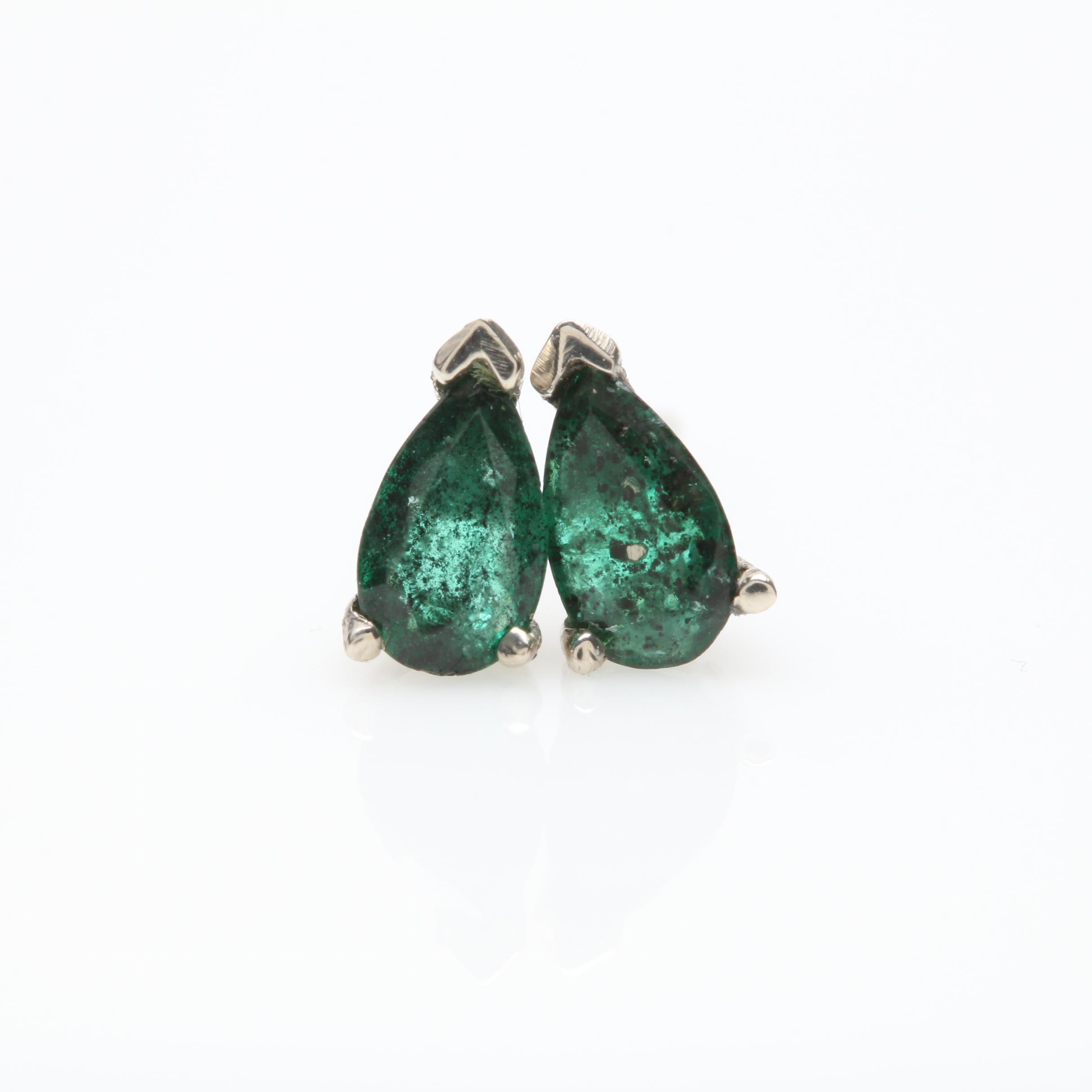 14K White Gold Emerald Stud Earrings