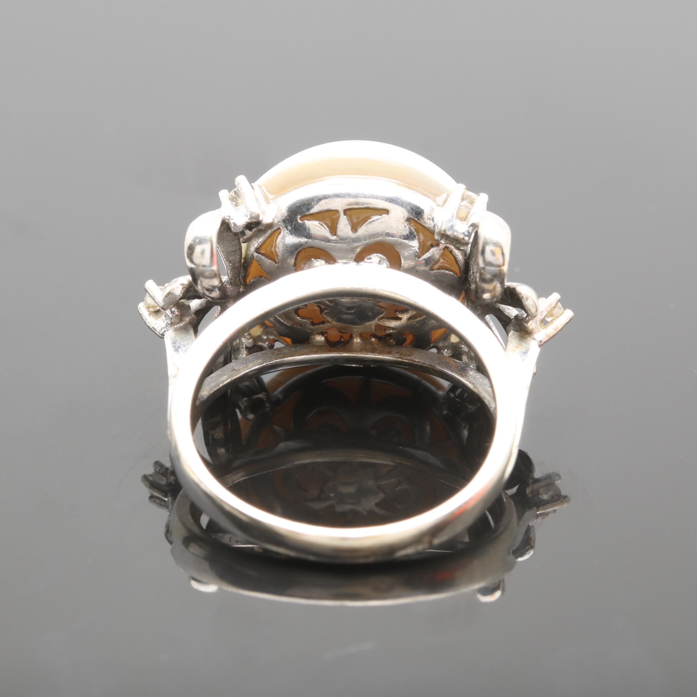 Vintage 14K White Gold Cultured Mabe Pearl and Diamond Ribbon Ring