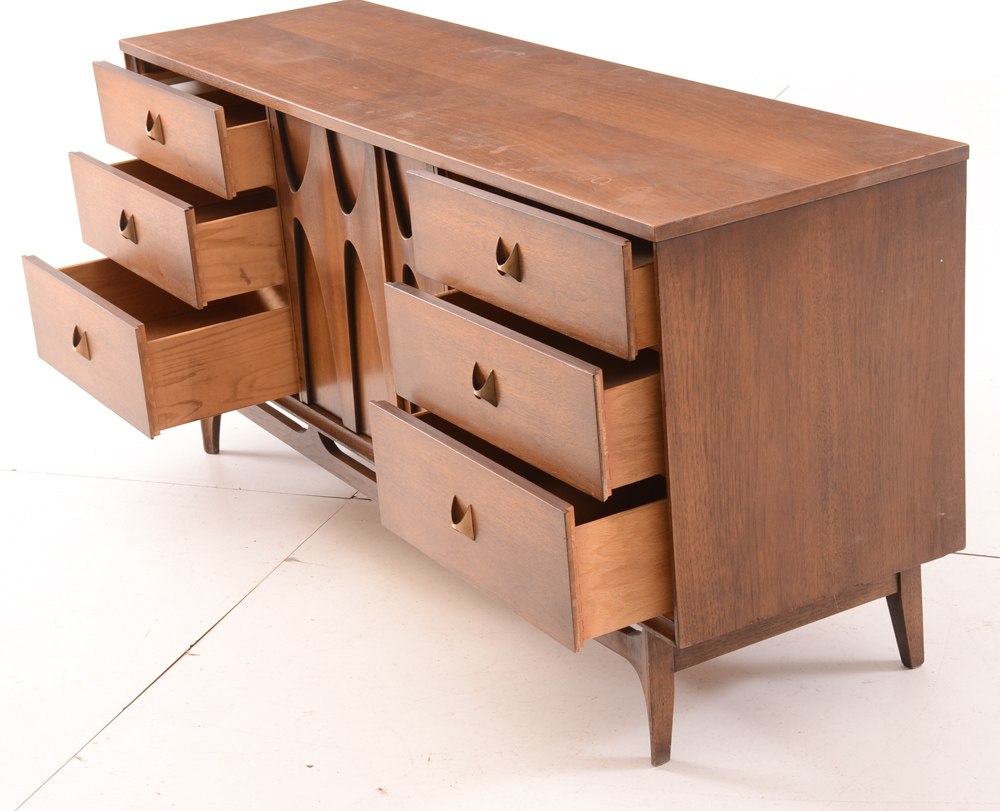 Mid Century Modern Broyhill Brasilia Dresser