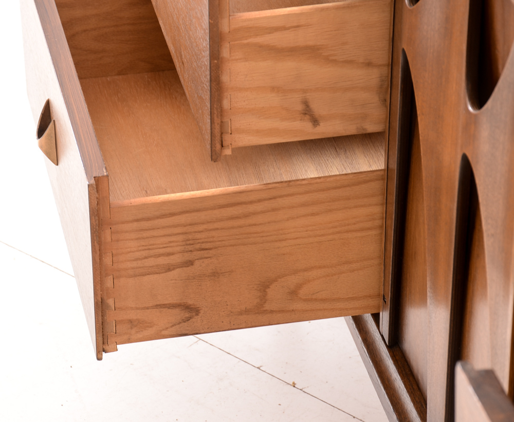 Mid Century Modern Broyhill Brasilia Dresser