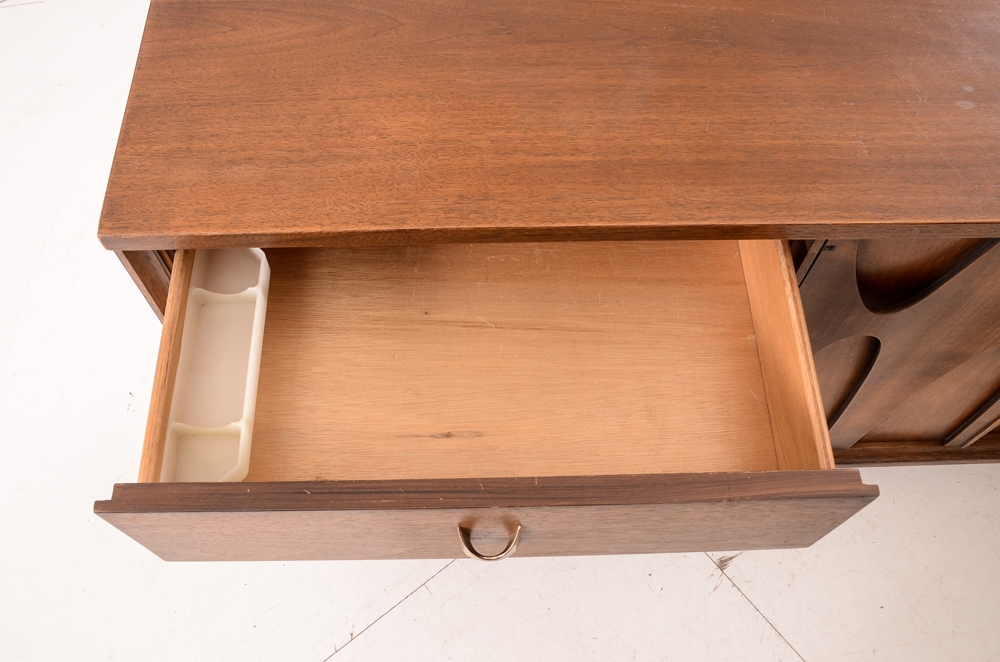 Mid Century Modern Broyhill Brasilia Dresser