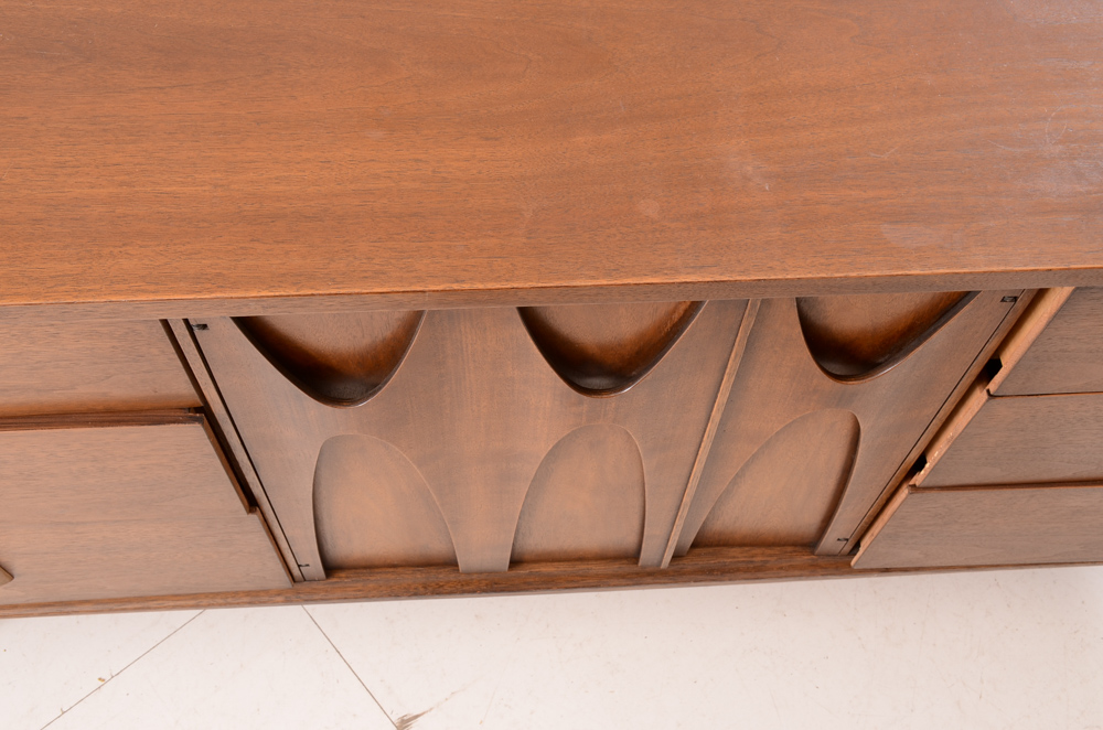Mid Century Modern Broyhill Brasilia Dresser