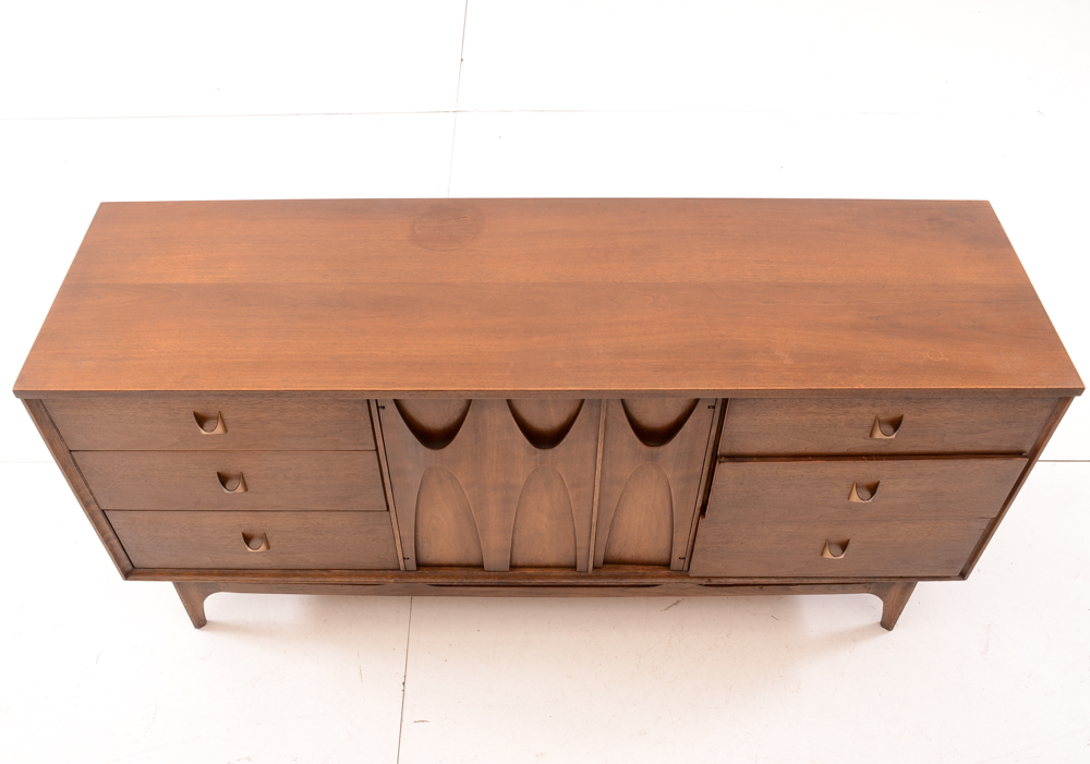 Mid Century Modern Broyhill Brasilia Dresser