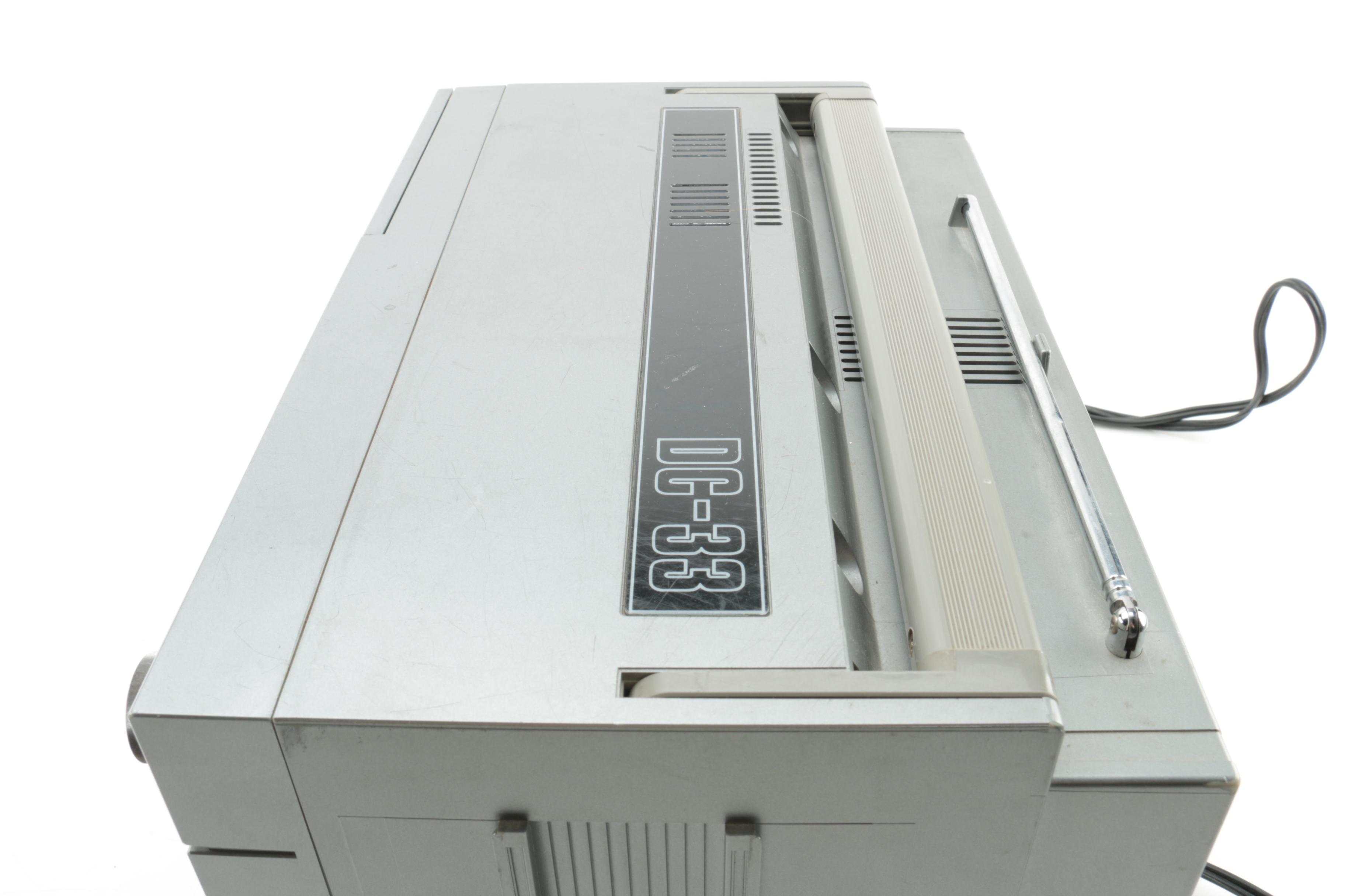 Vintage JVC Portable Stereo Disc Center