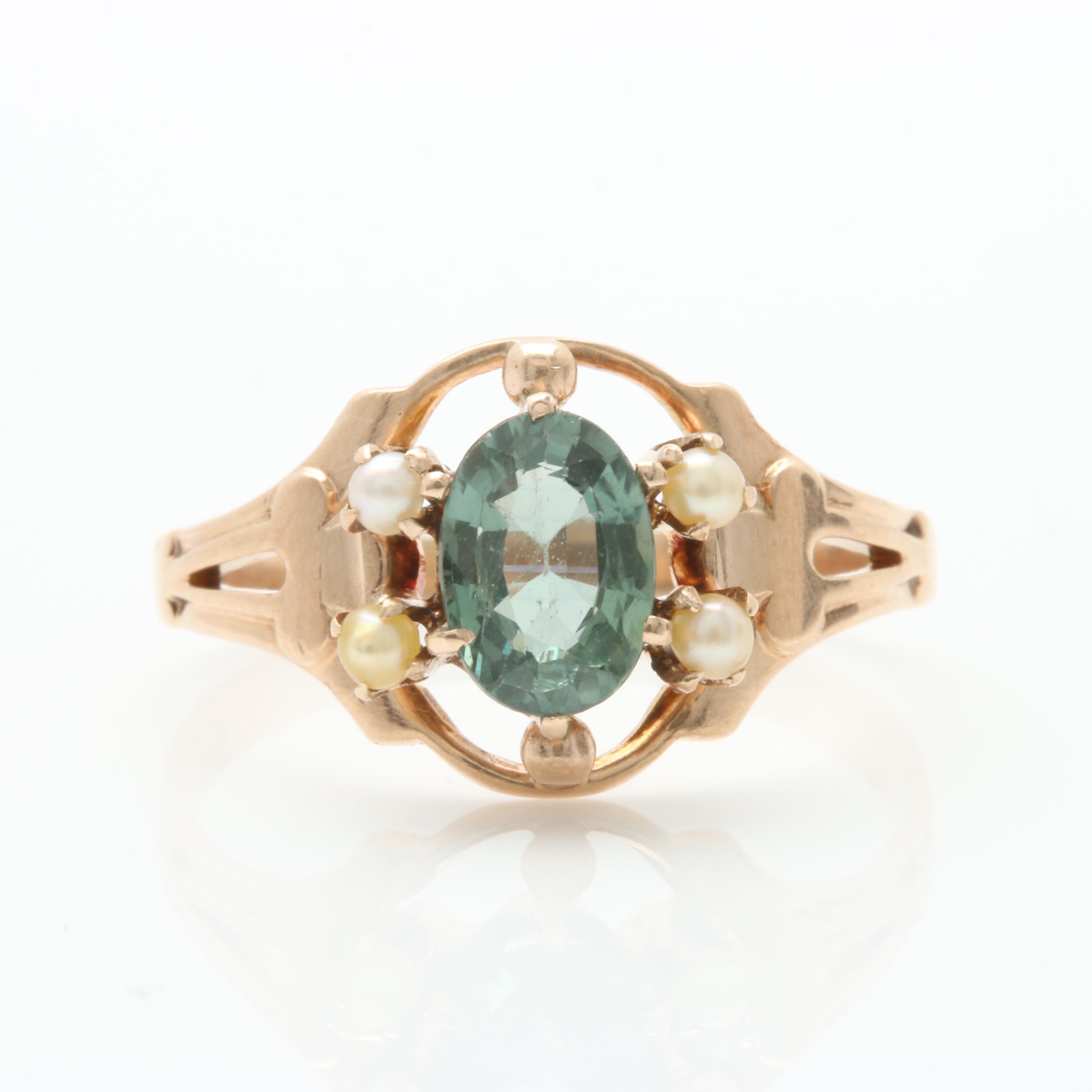 Vintage 10K Yellow Gold Green Sapphire and Seed Pearl Ring