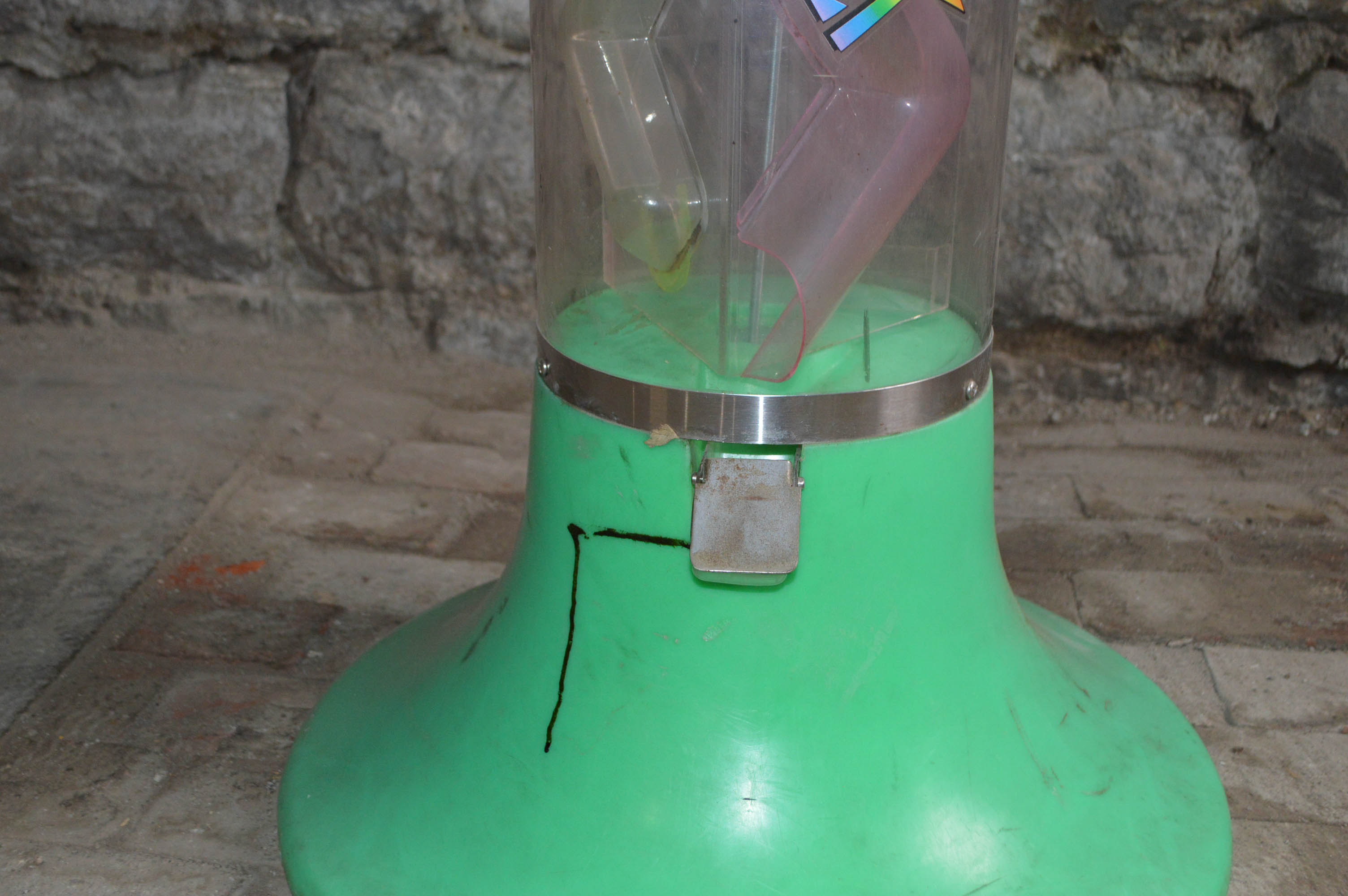 "Lightning Bolt" Freestanding Green Plastic and Metal Gumball Machine