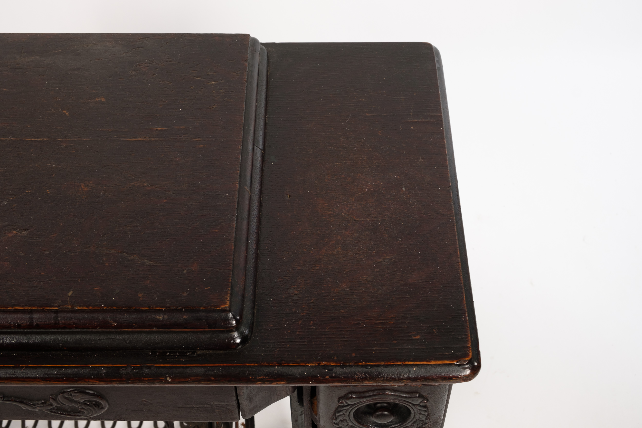 1919 Singer Treadle Sewing Machine