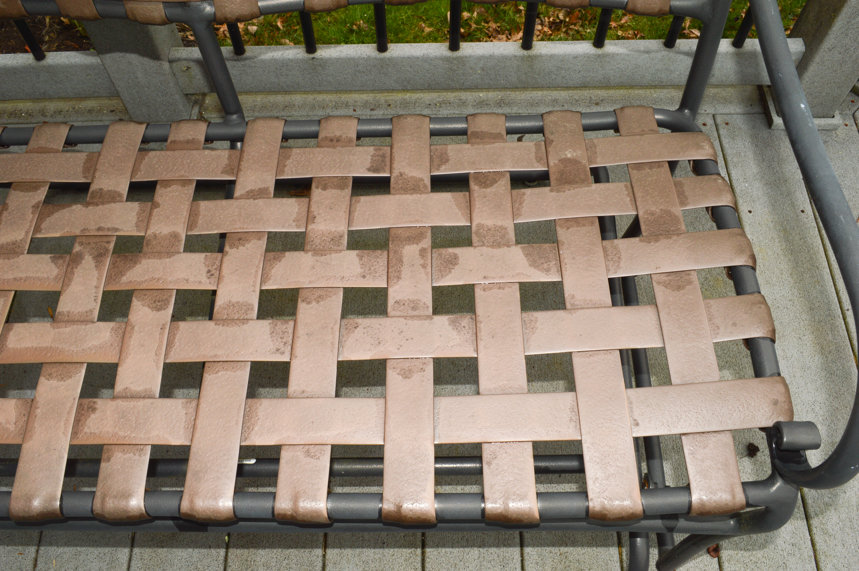 Brown Jordan Patio Set With Glider