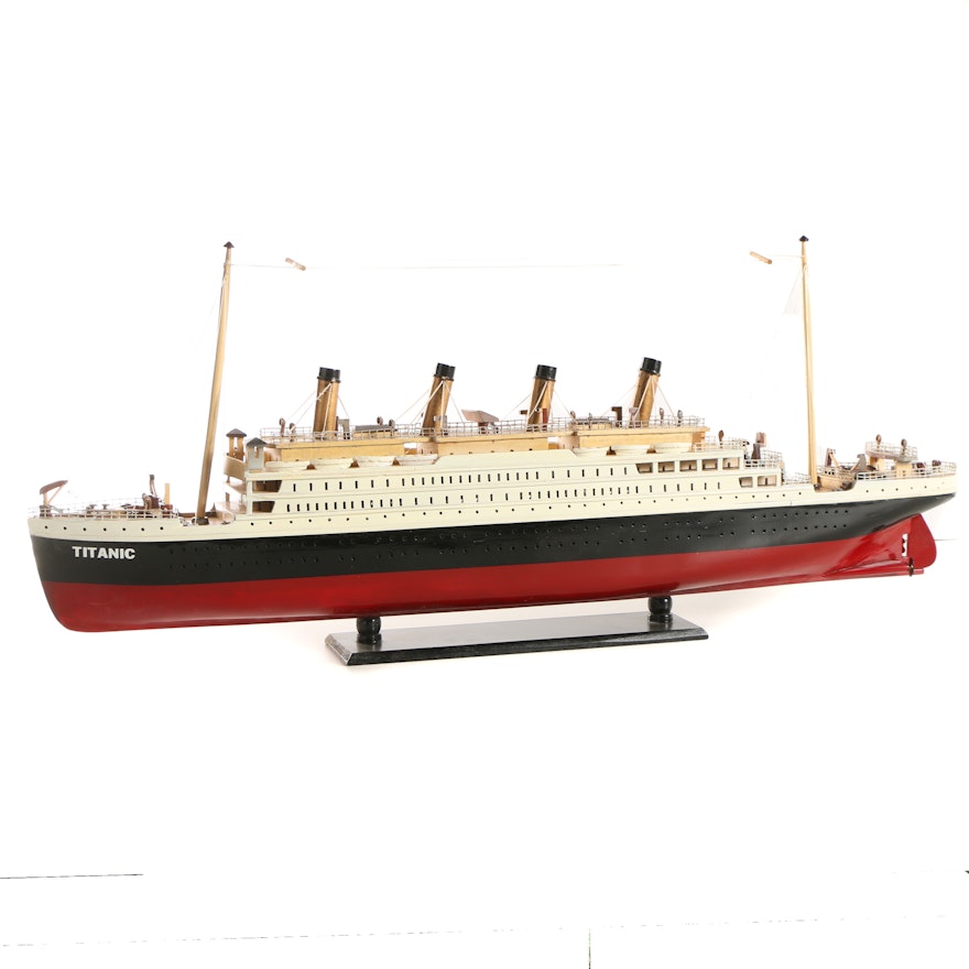 Wooden Model Titanic