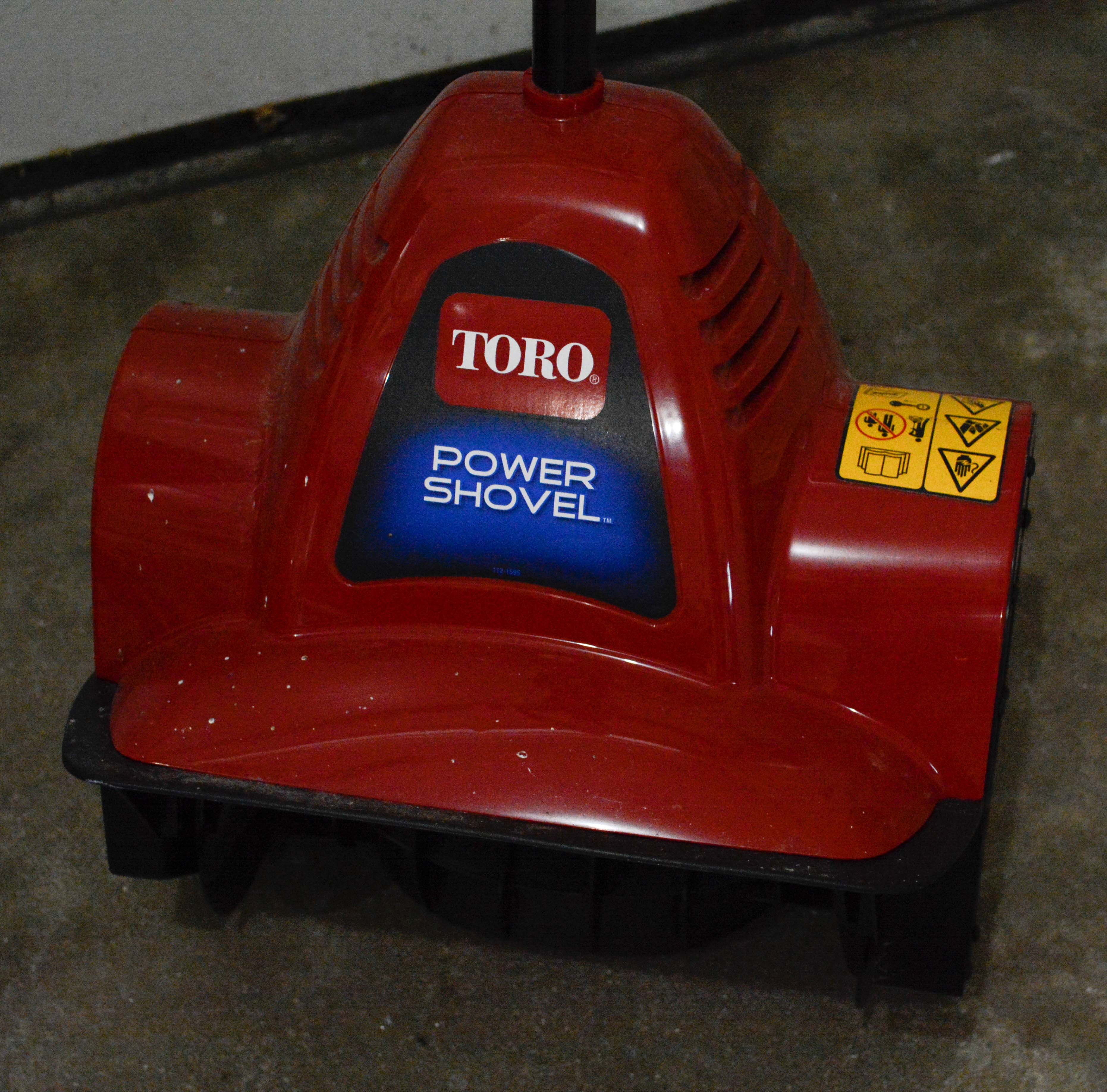 Ariens ST724 Gas Snow Blower with Toro Corded Power Shovel