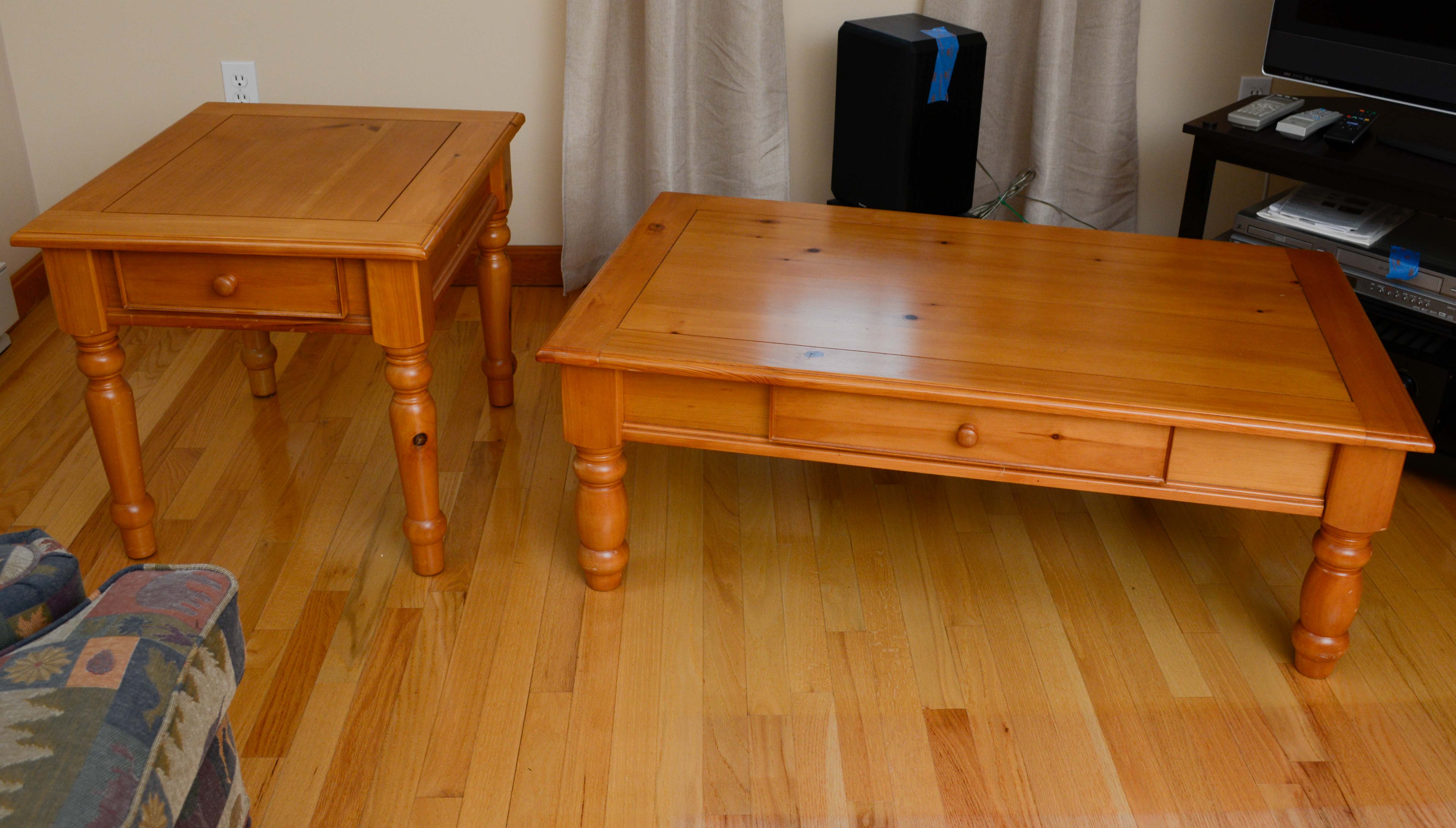 Colonial Style Pine End Table and Coffee Table